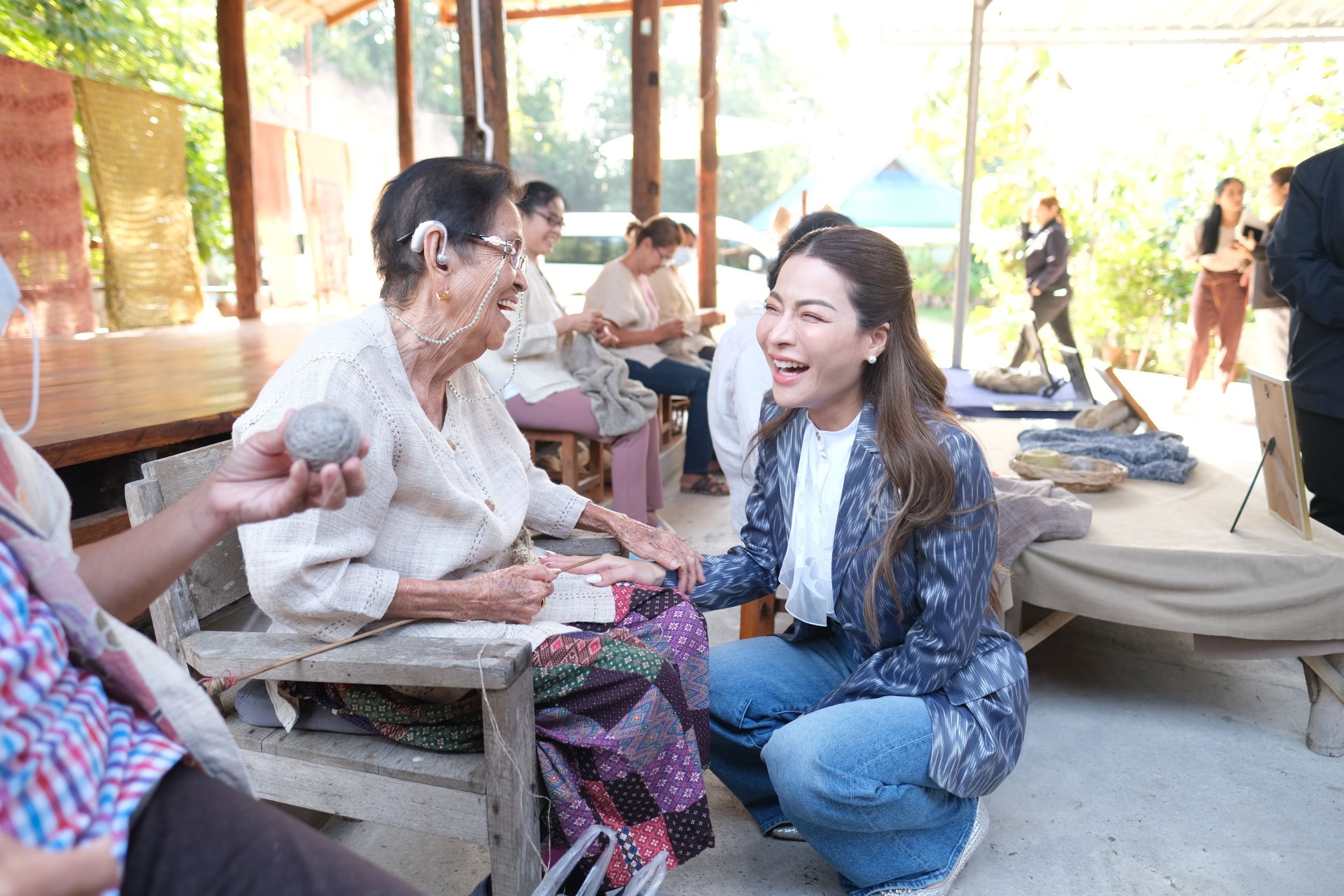 ผู้ช่วยรัฐมนตรีฯ ศิรินันท์ ยกระดับสมุนไพรอินทรีย์และผ้าใยกัญชงสู่การสร้างรายได้อย่างยั่งยืนให้กับชุมชน