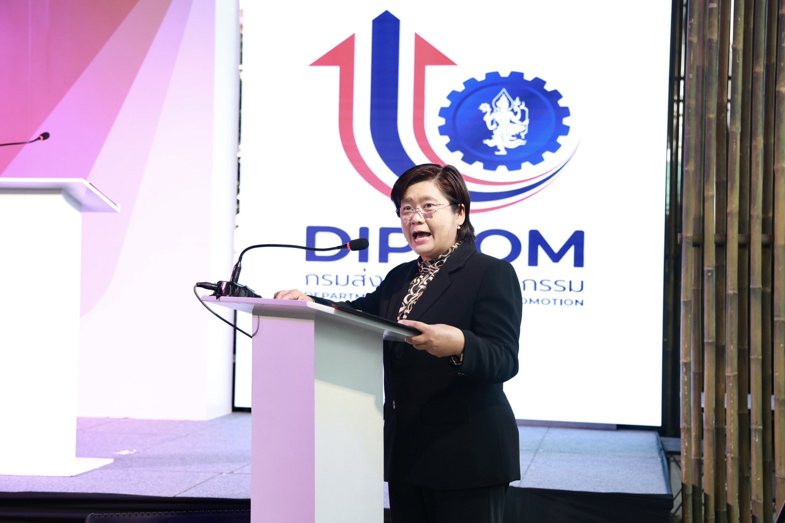 "ดีพร้อม" ออกสตาร์ทดัน 28 ธุรกิจสร้างสรรค์สู่เวทีระดับโลก