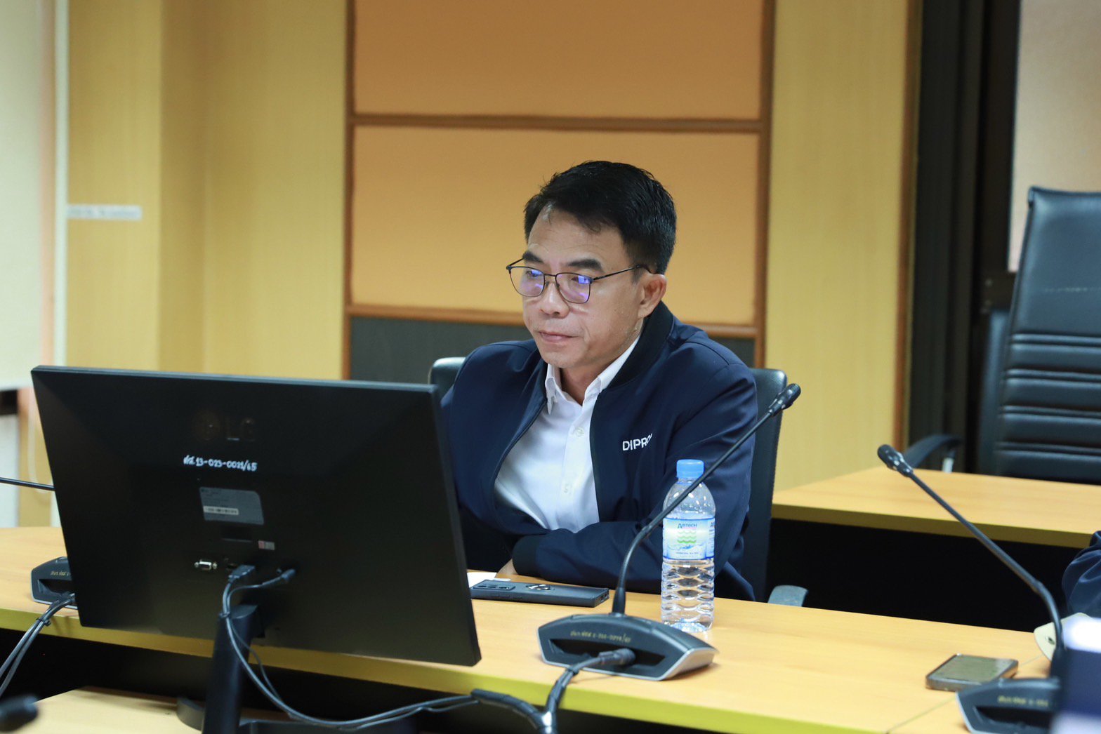 “อสอ.ภาสกร” ฟอร์มดรีมทีมอัพเกรดบุคลากรให้ดีพร้อม ภายใต้นโยบาย RESHAPE THE FUTURE โลกเปลี่ยน อุตสาหกรรมปรับ พร้อมรับอนาคต