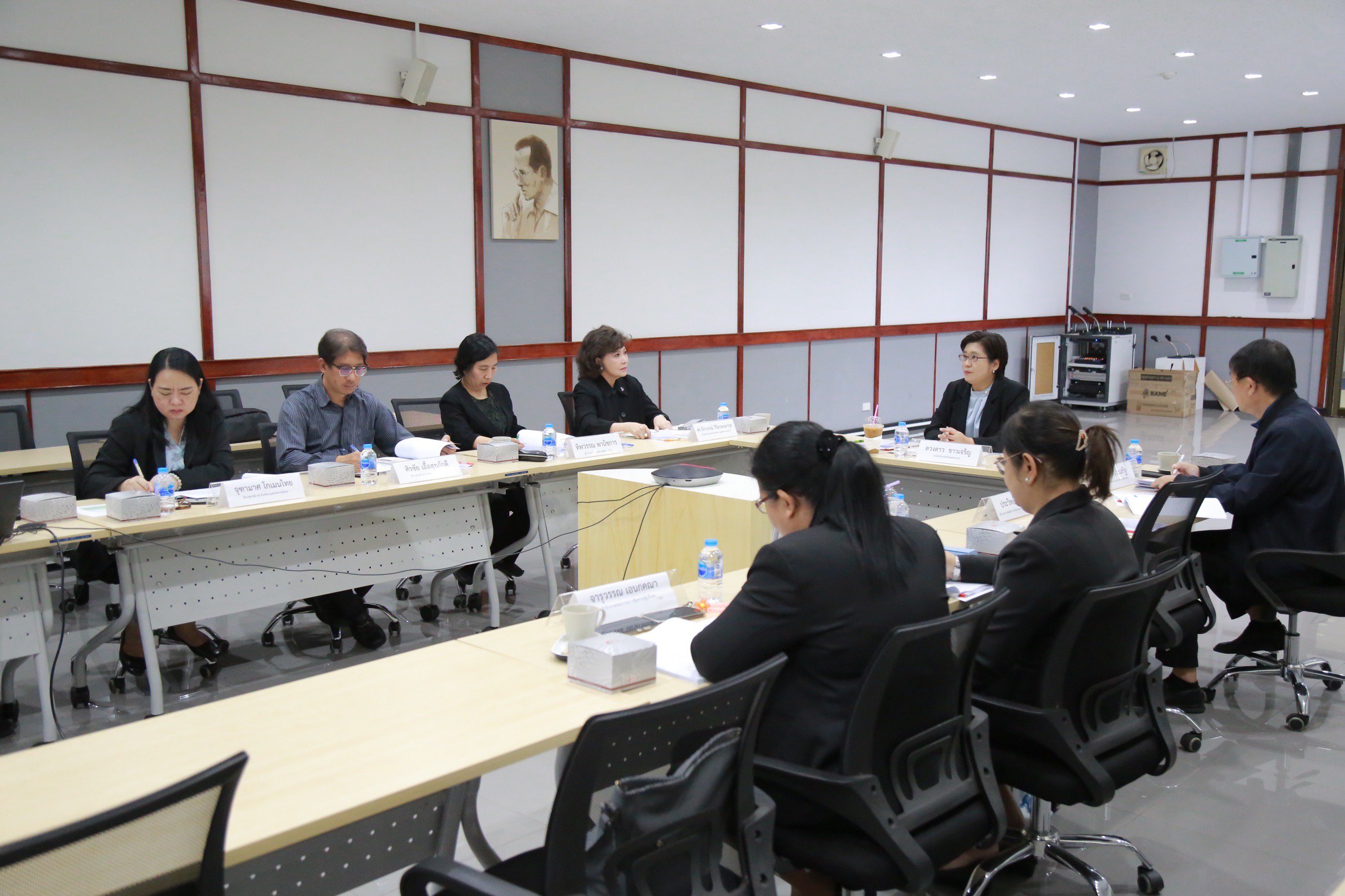 "รสอ.ดวงดาว" นำประชุมบอร์ดพิจารณาหลักเกณฑ์และข้อกำหนดมาตรฐานผลิตภัณฑ์สิ่งทอ