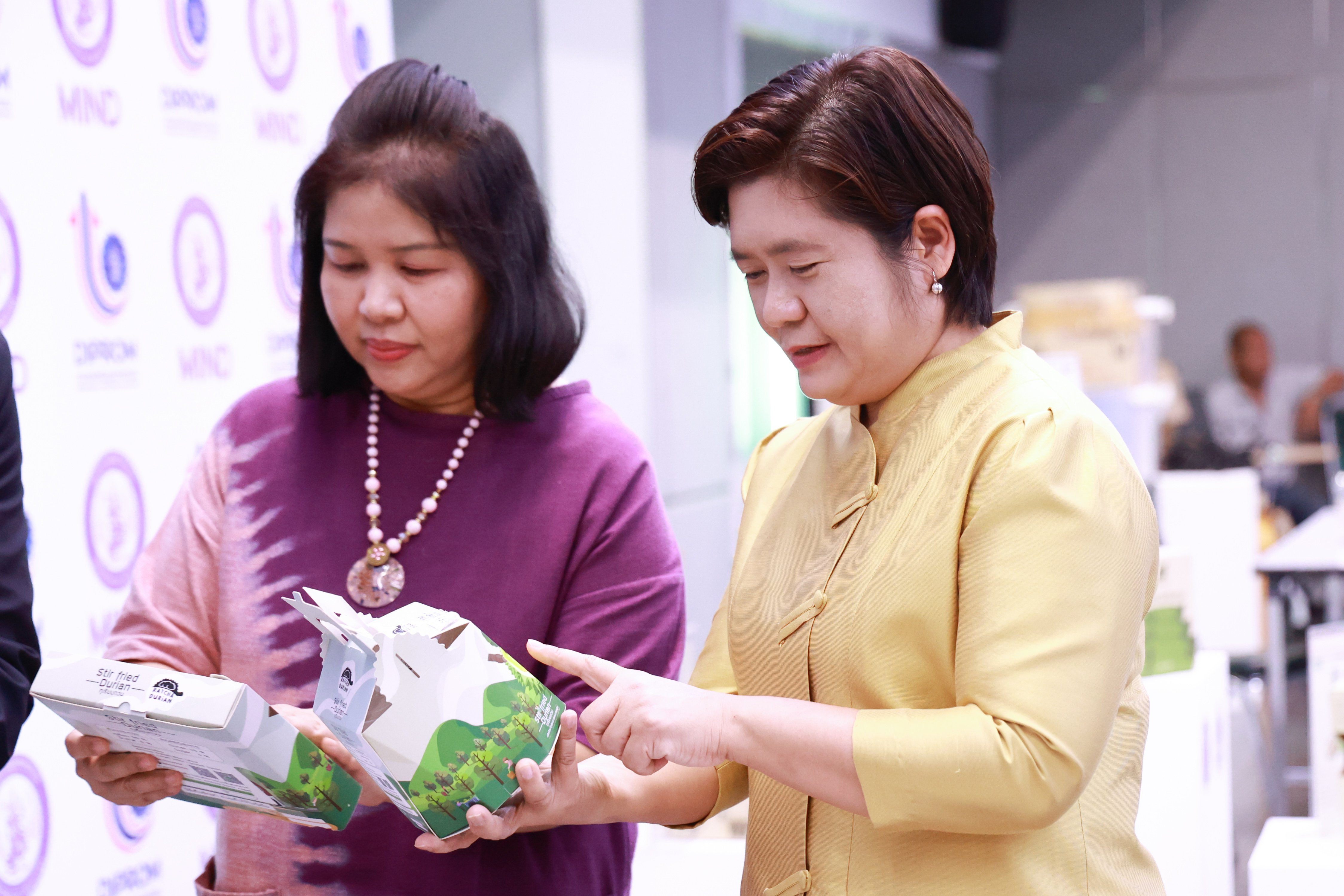 ดีพร้อม จับมือพันธมิตร เดินหน้าเฟ้นหานักออกแบบหน้าใหม่ประดับวงการบรรจุภัณฑ์ไทย พร้อมชูแนวคิด “วิถีไทย” ลุ้นเงินรางวัลกว่า 250,000 บาท