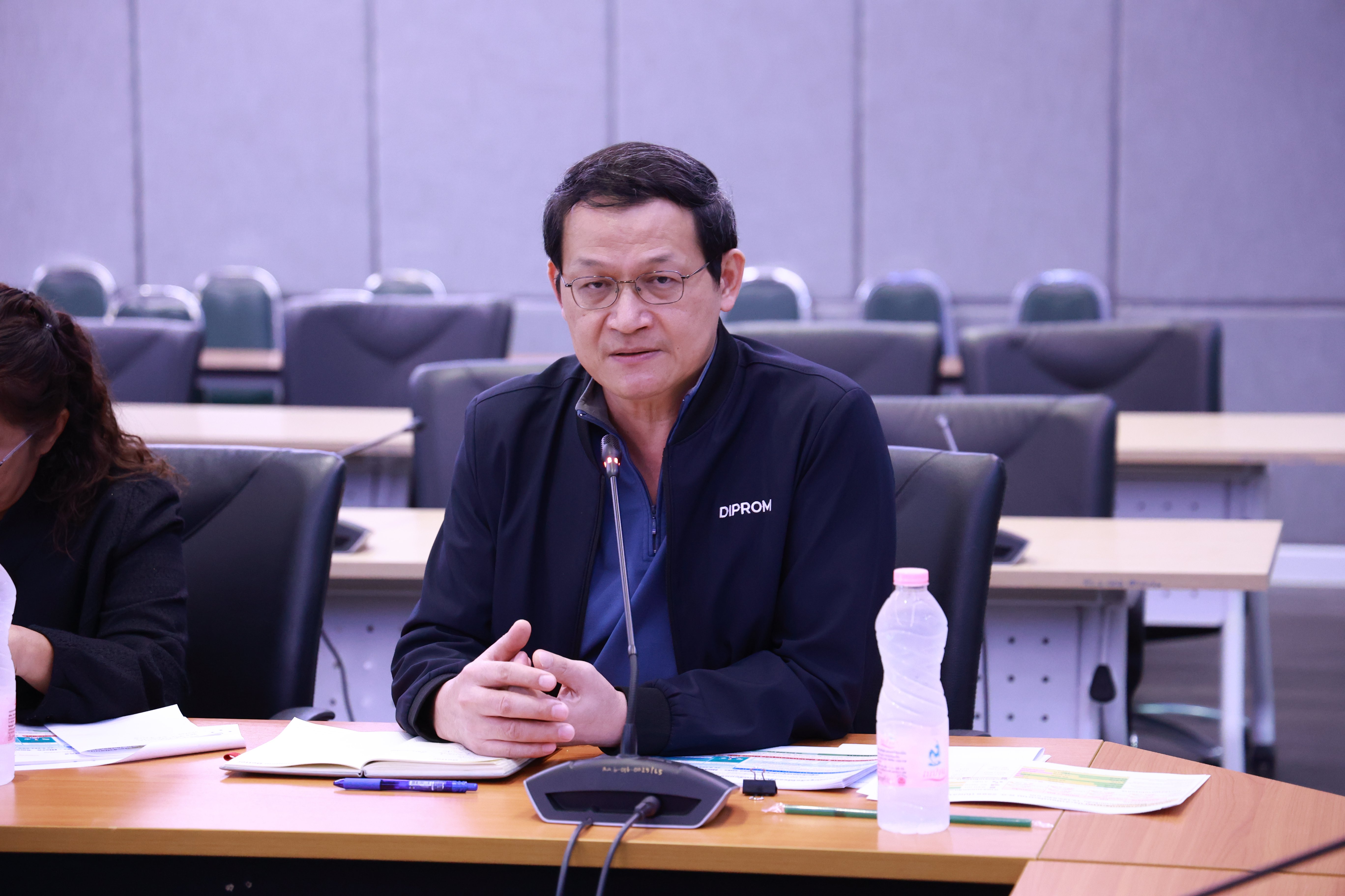"รสอ.วัชรุน" เตรียมความพร้อมบุคลากร กข.กสอ. มอบไอเดียการทำงานเดินหน้าต่อปีงบ 67