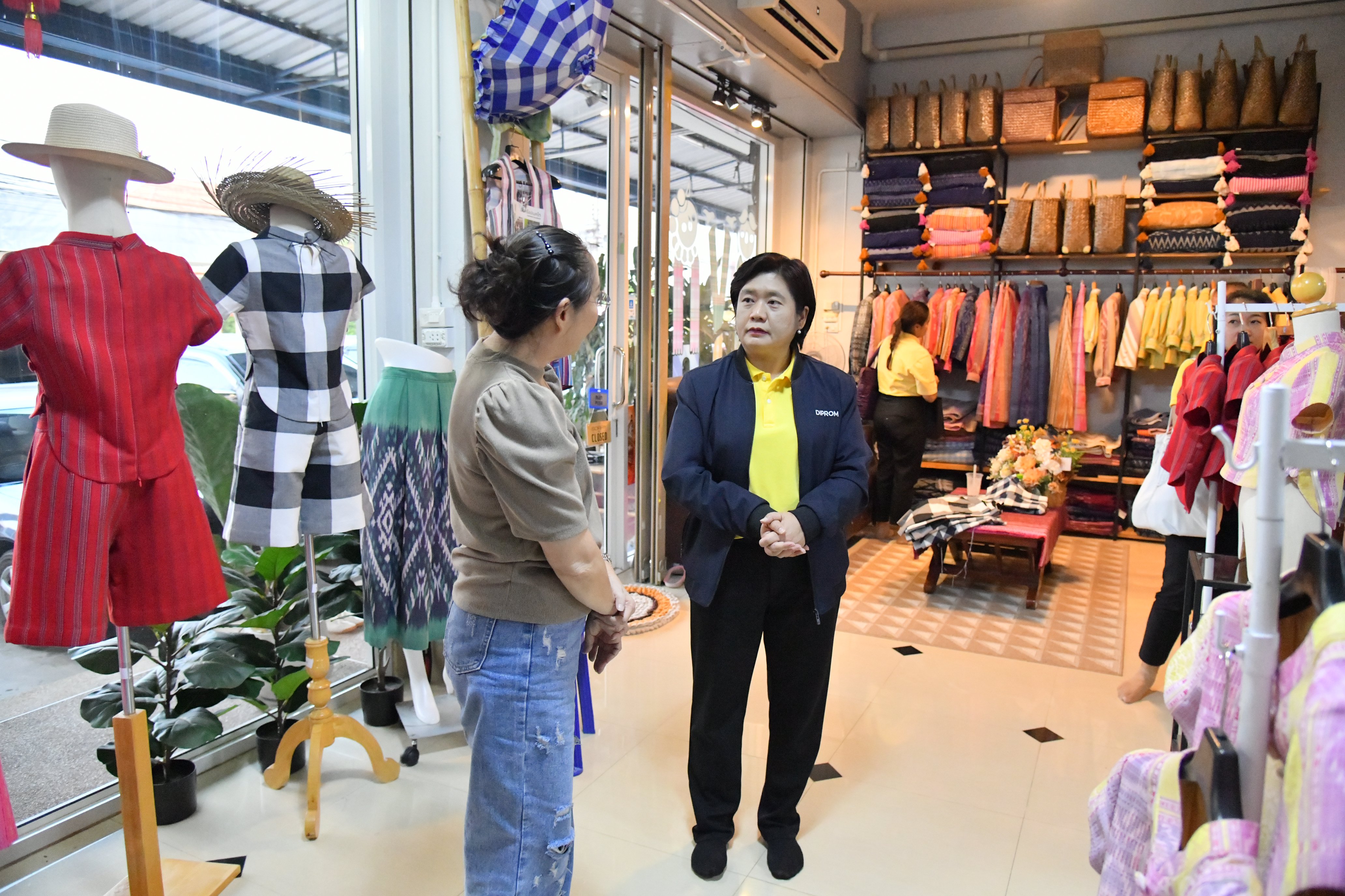 “รสอ.ดวงดาว” ลงพื้นที่ส่งเสริม Soft Power ด้าน Fashion