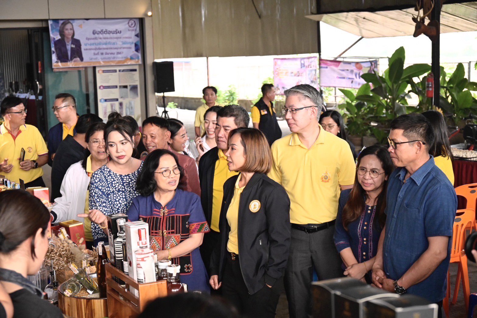 “พิมพ์ภัทรา” แอ่วเมืองเหนือ เยือนถิ่นล้านนา ลุยยกระดับผลิตภัณฑ์ชุมชน สร้างรายได้เพิ่ม