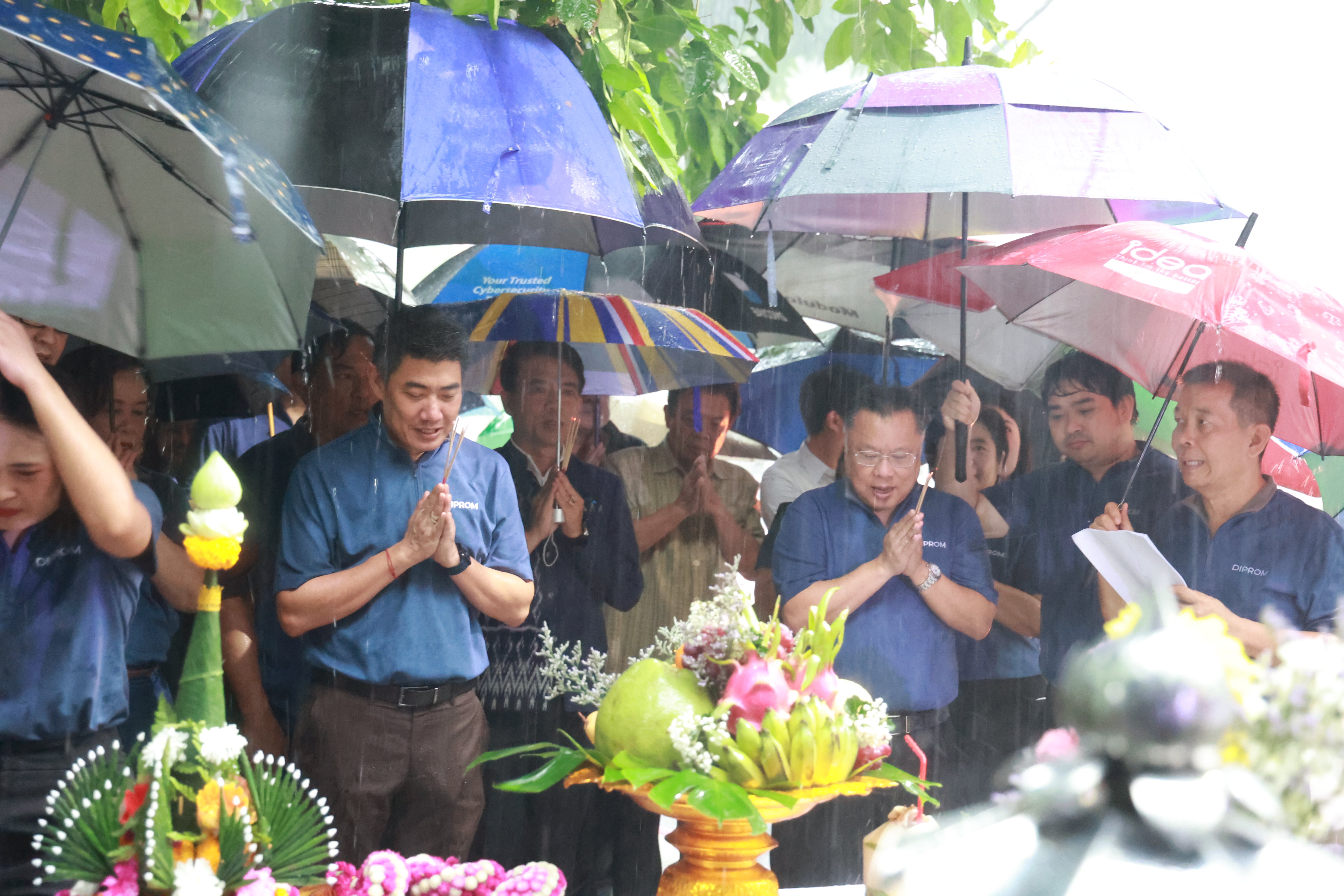 “ดีพร้อม” บวงสรวงองค์พระนารายณ์ และไหว้ศาลพระภูมิฉลองครบรอบ 82 ปี