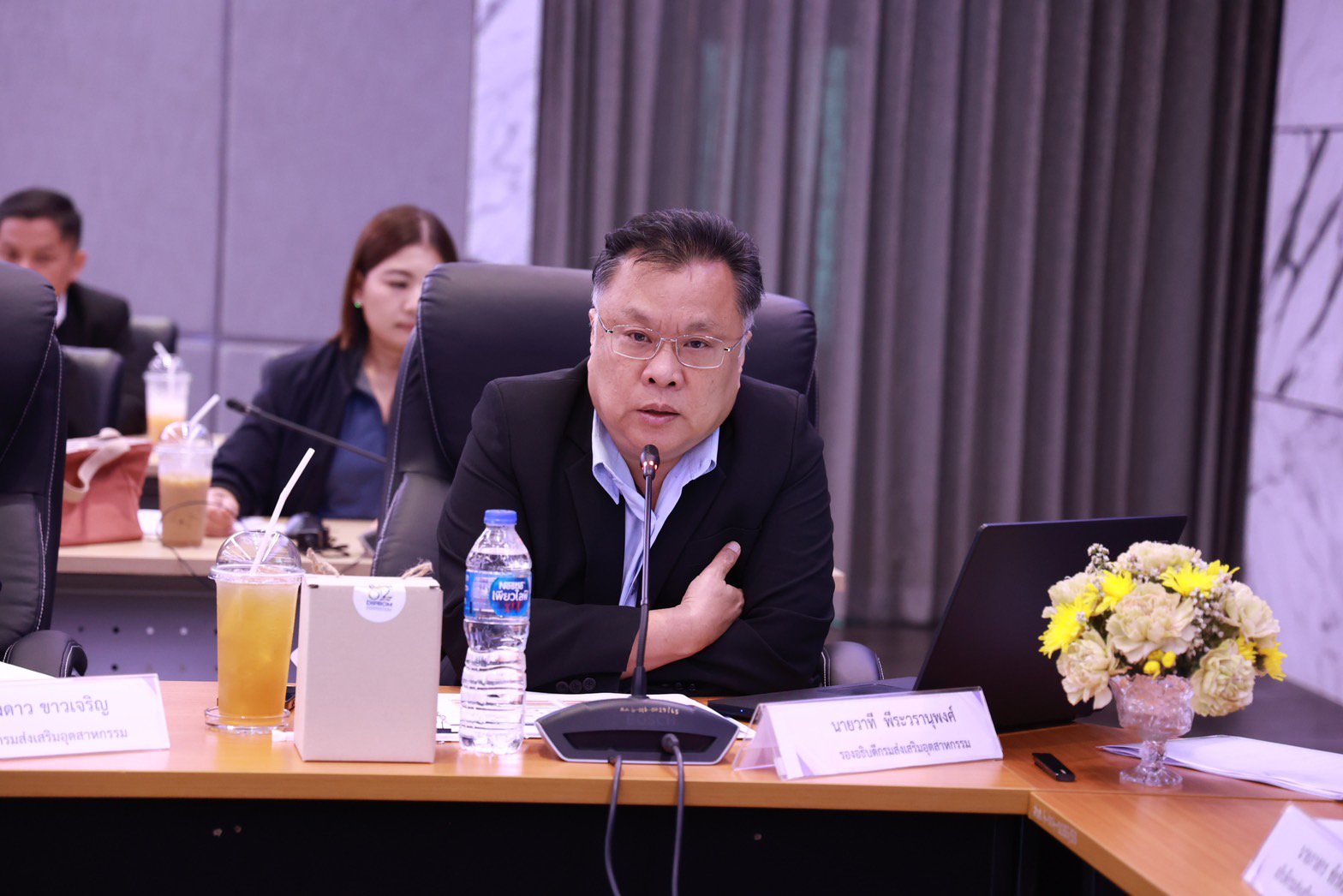 “อสอ.ภาสกร” นำทีมผู้บริหารดีพร้อม ประชุมขับเคลื่อนการทำงานปี 67