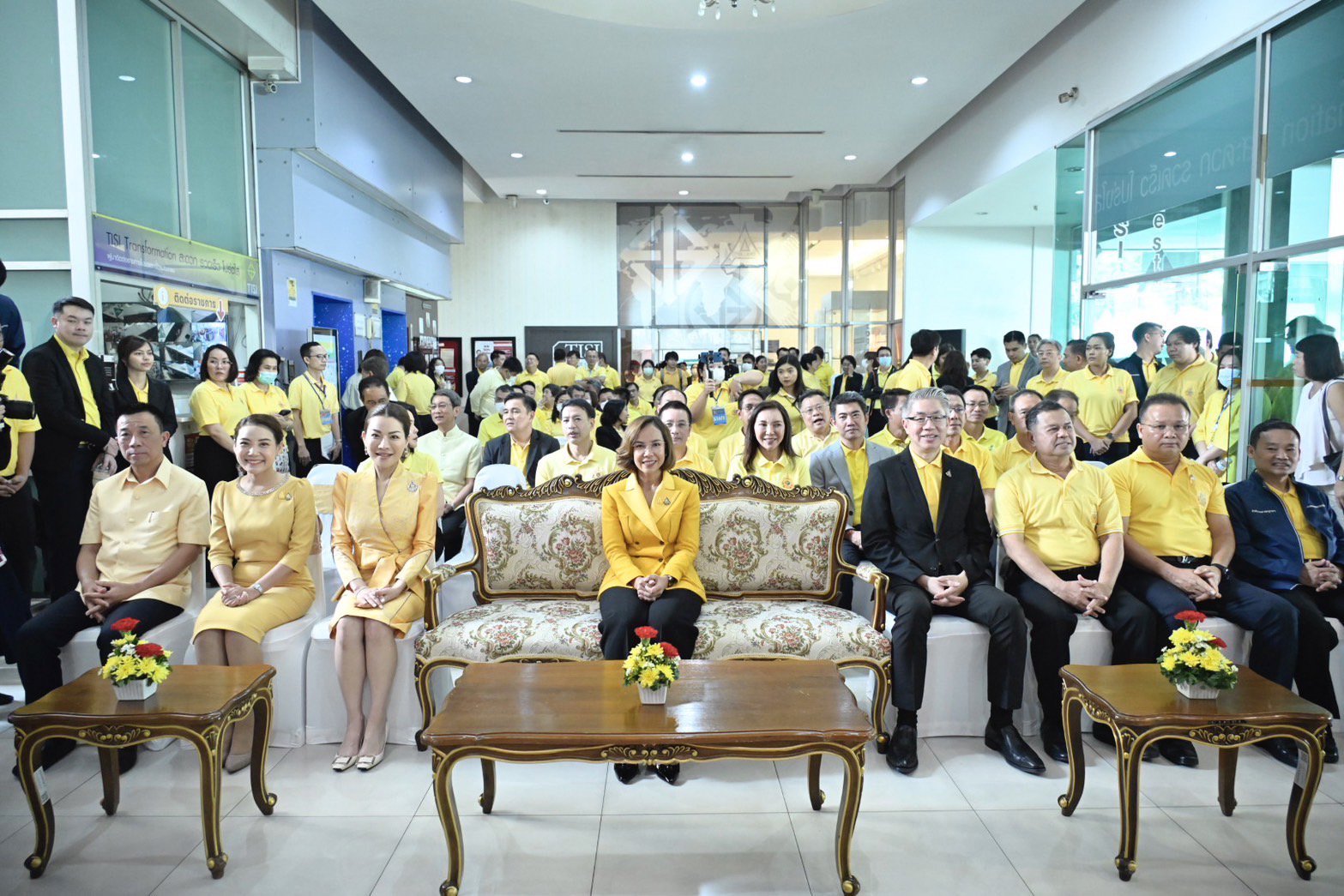 รัฐมนตรีฯพิมพ์ภัทรา ร่วมยินดี 55 ปี สมอ. พร้อมเปิดงาน “มหกรรมสินค้าคุณภาพได้มาตรฐานราคาโรงงานฯ” ชวนประชาชน ซื้อสินค้าคุณภาพดี มีมาตรฐาน ในราคาโรงงาน 25 - 29 มีนาคมนี้ที่ สมอ.