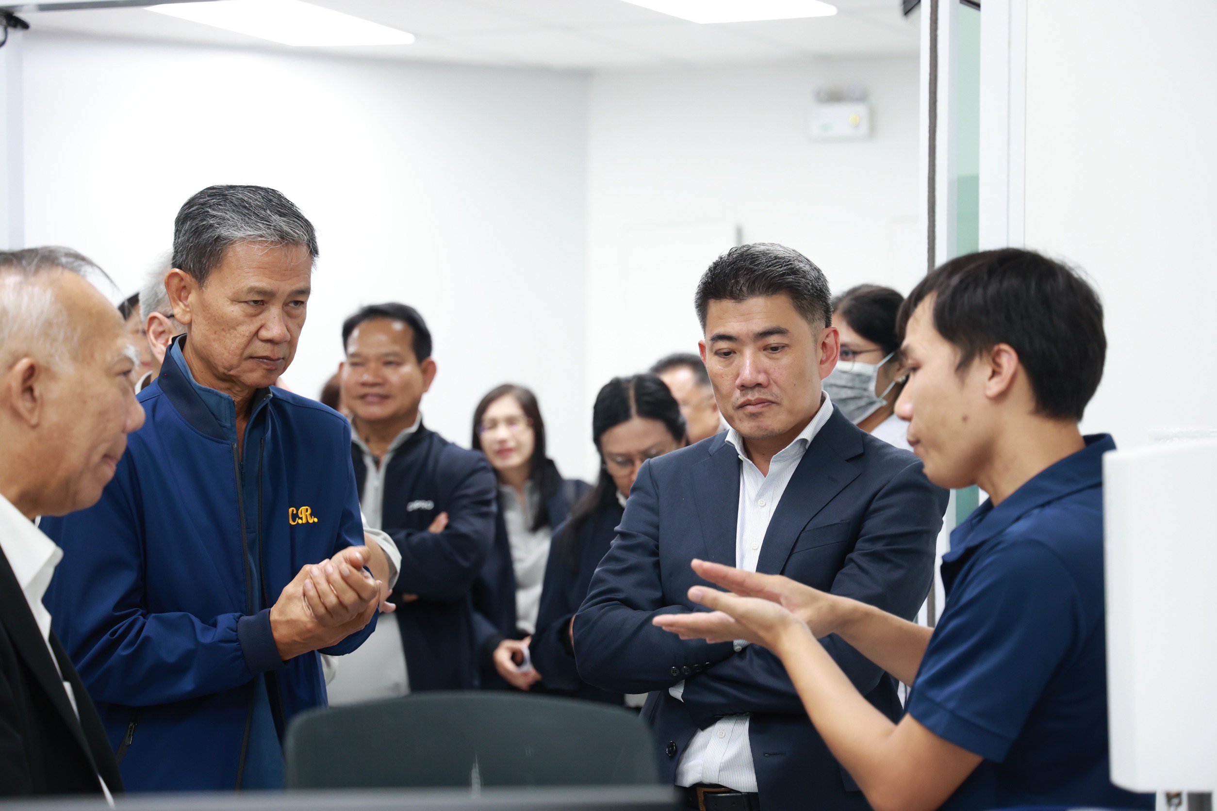 "ดีพร้อม" เยี่ยมชมอุทยานรังสรรค์นวัตกรรมอวกาศ "จิสด้า" เตรียมบูรณาการเพิ่มโอกาสทางธุรกิจให้ผู้ประกอบการไทย