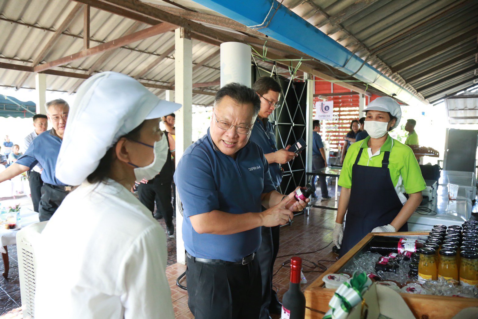“ดีพร้อม” เดินหน้า RESHAPE THE AREA : ปรับเปลี่ยนการพัฒนาเชิงพื้นที่ โดยผ่านกลไก “ชุมชนเปลี่ยน” ณ กลุ่มวิสาหกิจชุมชน แปลงใหญ่หม่อนผลสด จ.ราชบุรี