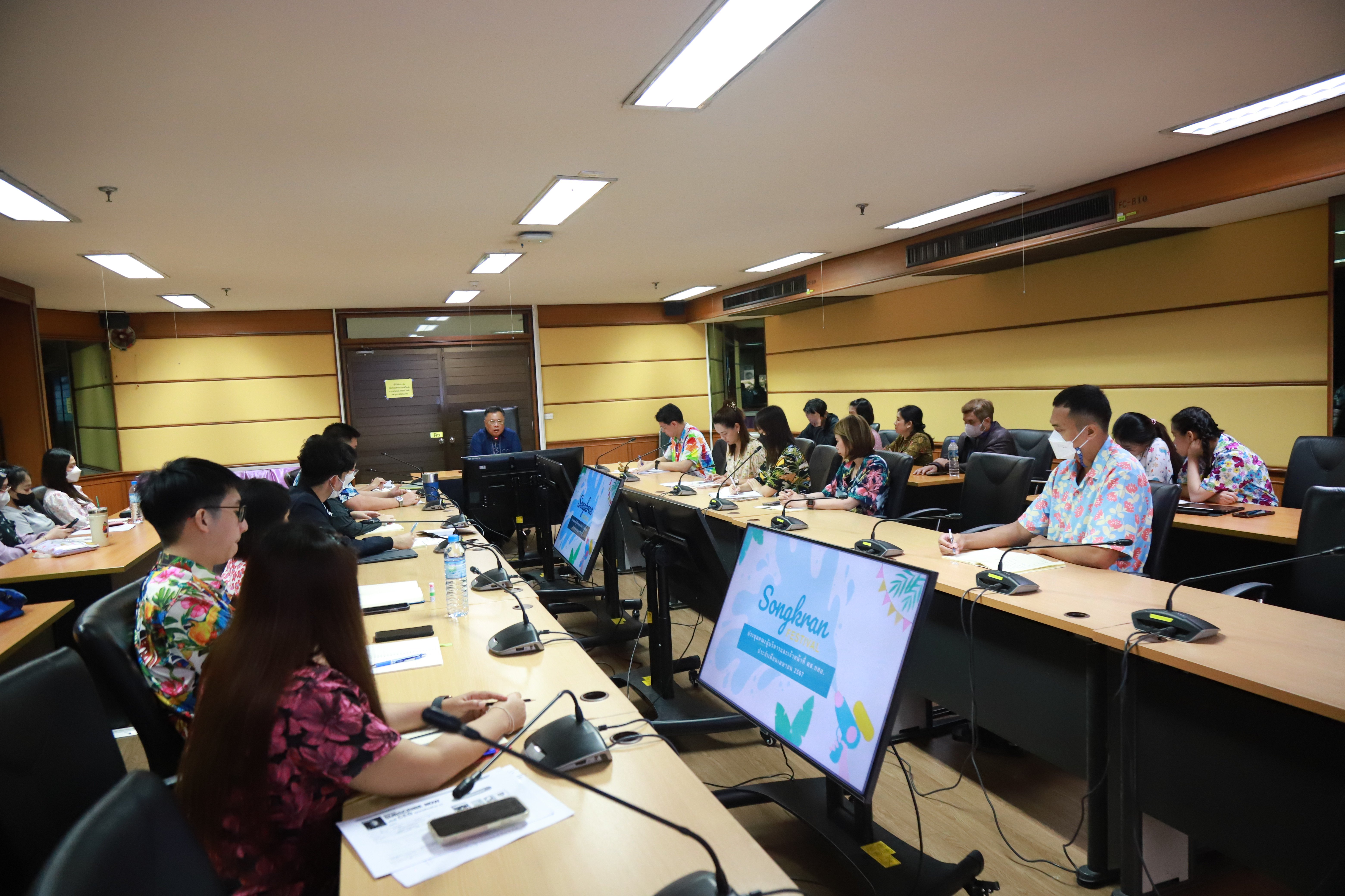 “รสอ.วาที” ร่วมสรงน้ำพระเนื่องในเทศกาลสงกรานต์ พร้อมมอบนโยบายการทำงานให้แก่บุคลากร ศส.
