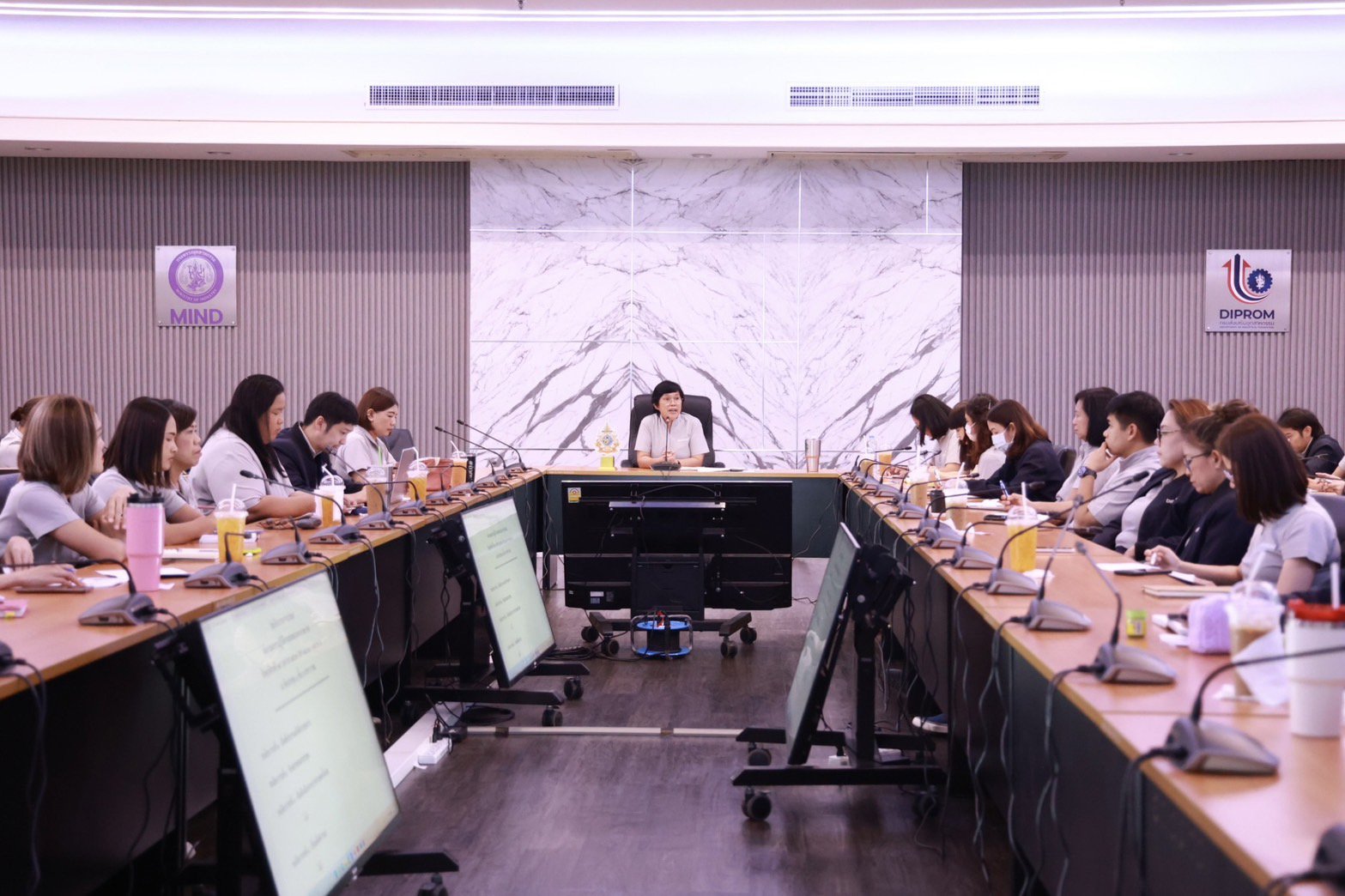 เลขานุการกรม  เปิดกิจกรรมการการเสริมสร้างความรู้ความเข้าใจเกี่ยวกับมาตรฐานทางจริยธรรม ประมวลจริยธรรม และข้อกำหนดจริยธรรม