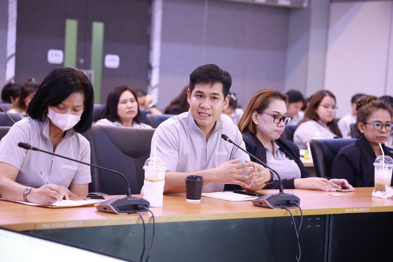 เลขานุการกรม  เปิดกิจกรรมการการเสริมสร้างความรู้ความเข้าใจเกี่ยวกับมาตรฐานทางจริยธรรม ประมวลจริยธรรม และข้อกำหนดจริยธรรม