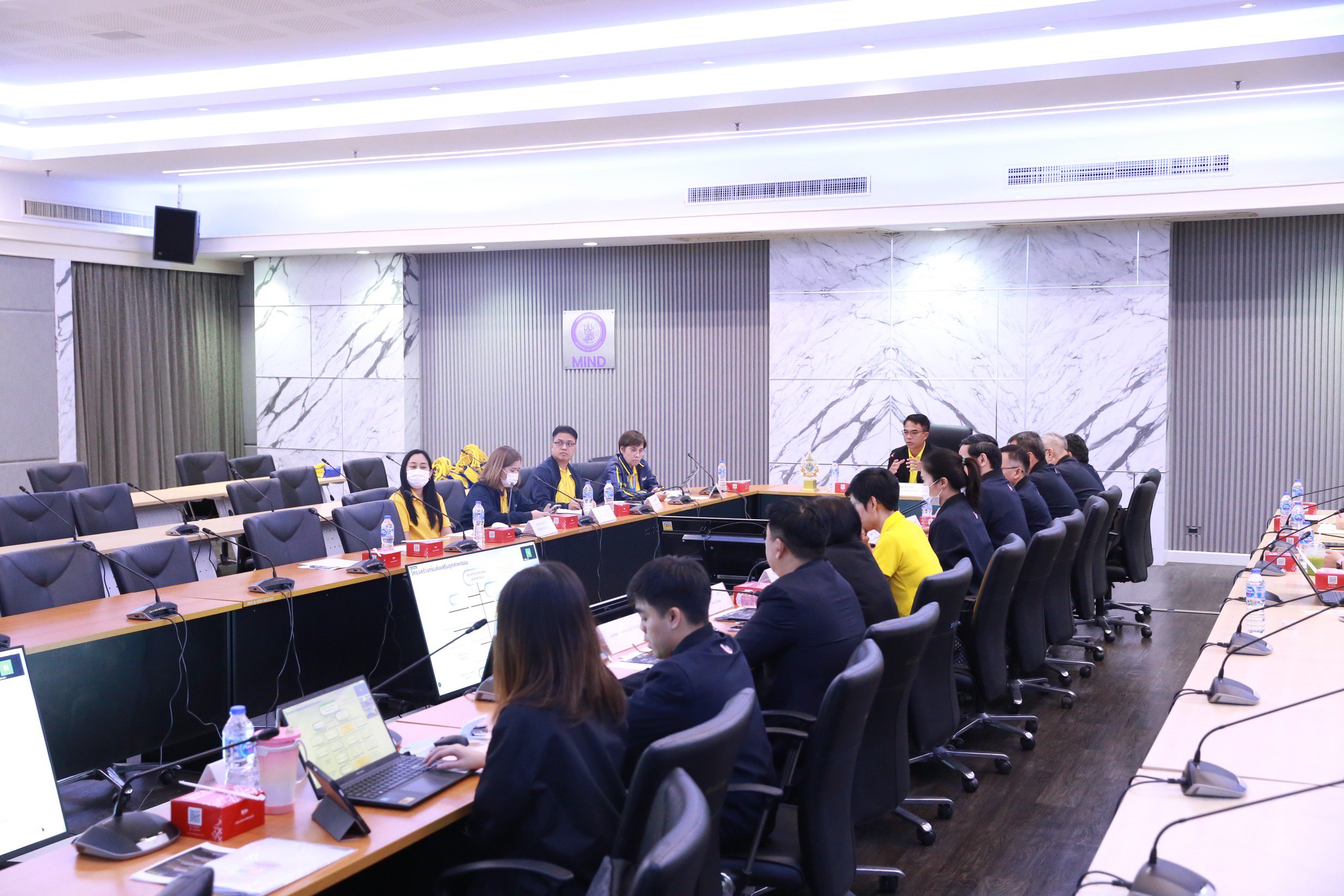 “รสอ. วัชรุน" ประชุมหารือแนวทางบูรณาการดีพร้อมร่วมสำนักงานสลากกินแบ่งรัฐบาล