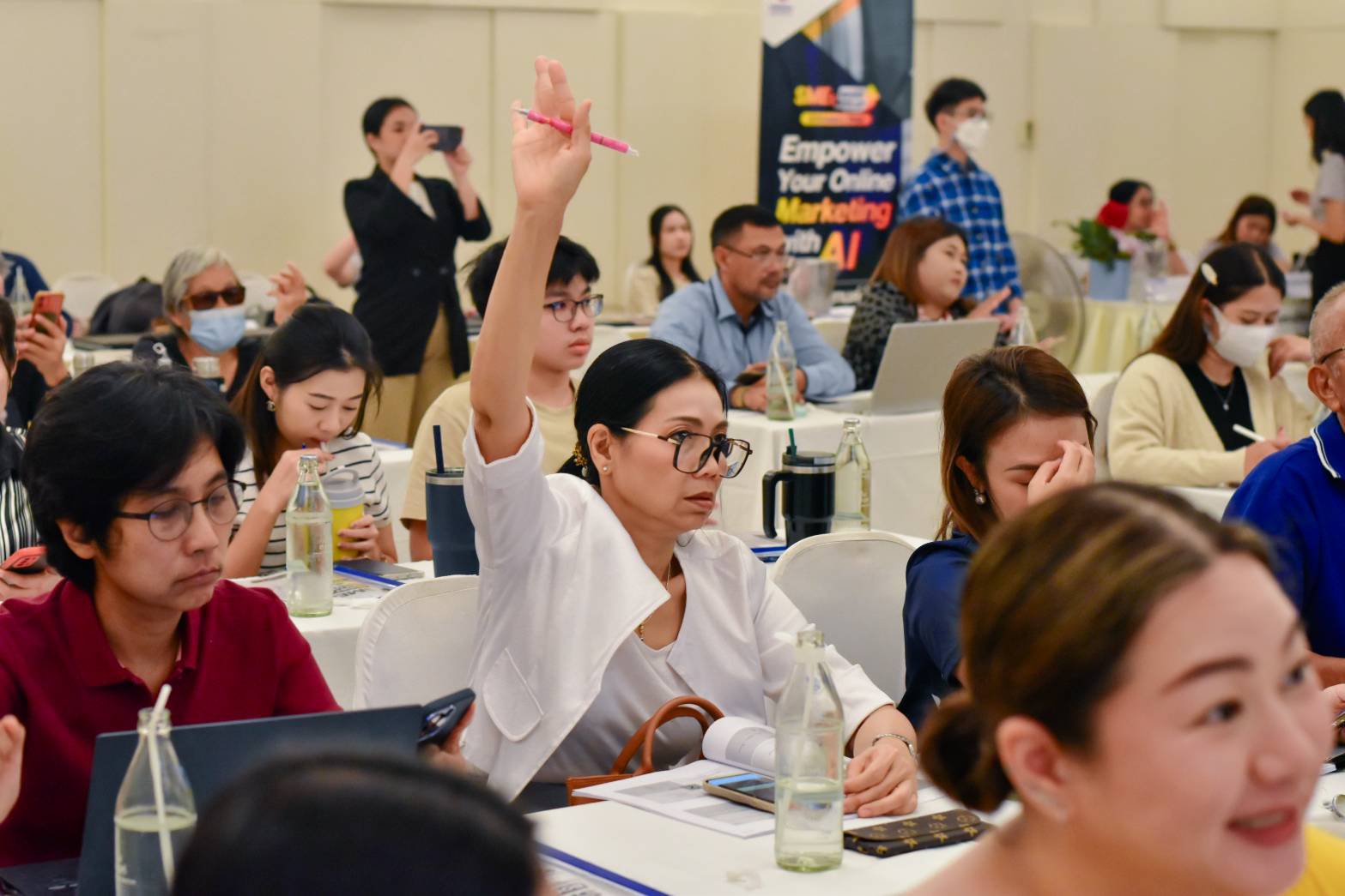 “รสอ.วาที” เปิดงาน SMEs Boost Up ตลาดออนไลน์ด้วย AI Content x Tiktok
