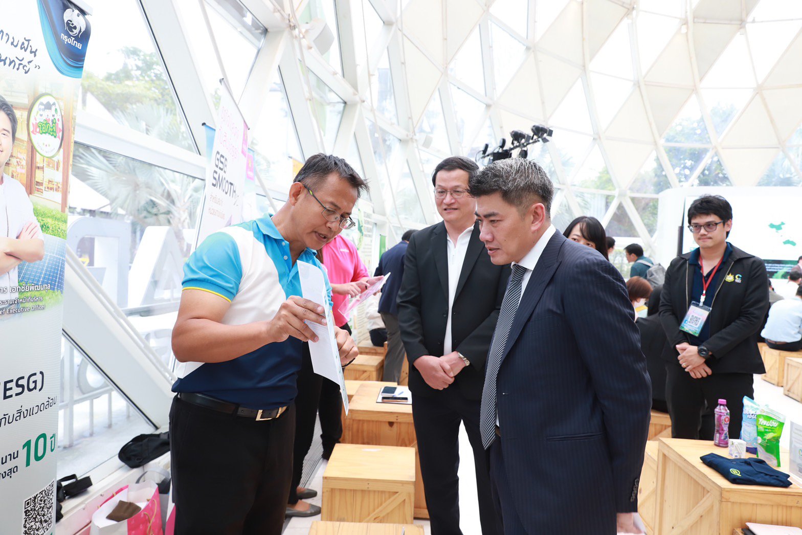 ดีพร้อม โชว์ผลสำเร็จ “BCG Model” นำร่อง 10 กิจการช่วยลดการปล่อยก๊าซเรือนกระจกกว่า 2,000 ตันต่อปี พร้อมขยายผลปี 67 เตรียมเปิดตัวเดือนมิถุนายนนี้