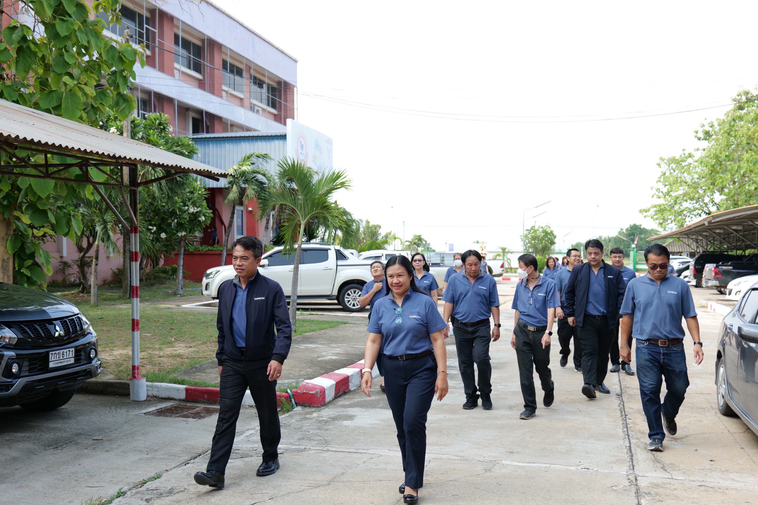 "รสอ.วัชรุน" ลงพื้นที่เมืองชาละวัน มอบนโยบายพร้อมให้กำลังใจเจ้าหน้าที่ดีพร้อม