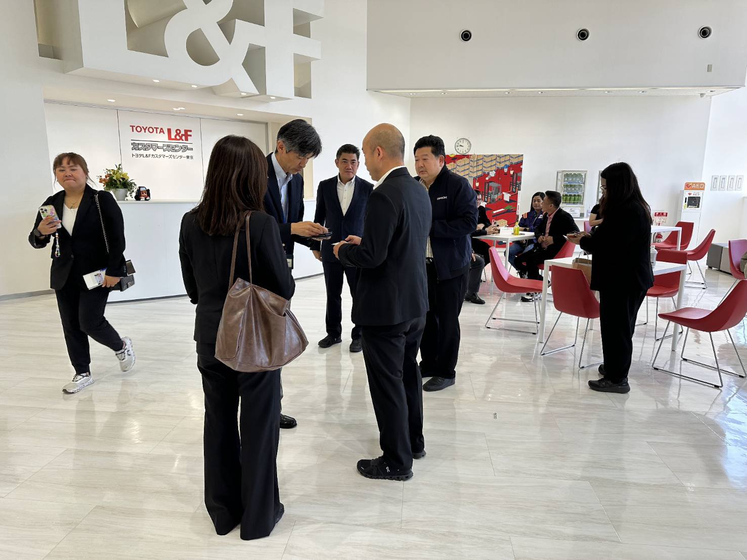 “อธิบดีภาสกร” นำทีมผู้ประกอบการเยี่ยมชมและศึกษาดูงาน Toyota L&F Customer’s Center