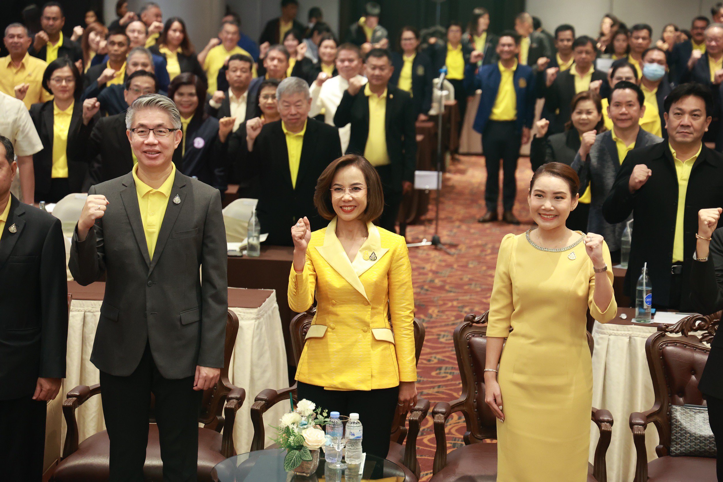 รมว.พิมพ์ภัทรา เร่งเครื่อง ‘ก.อุตสาหกรรม’ มอบนโยบาย ‘รื้อ ลด ปลด สร้าง’ หนุนอุตฯ กระตุ้นเศรษฐกิจไทยตอบโจทย์ตลาดโลก คำนึงถึงประโยชน์และผลกระทบประชาชนเป็นสำคัญ  