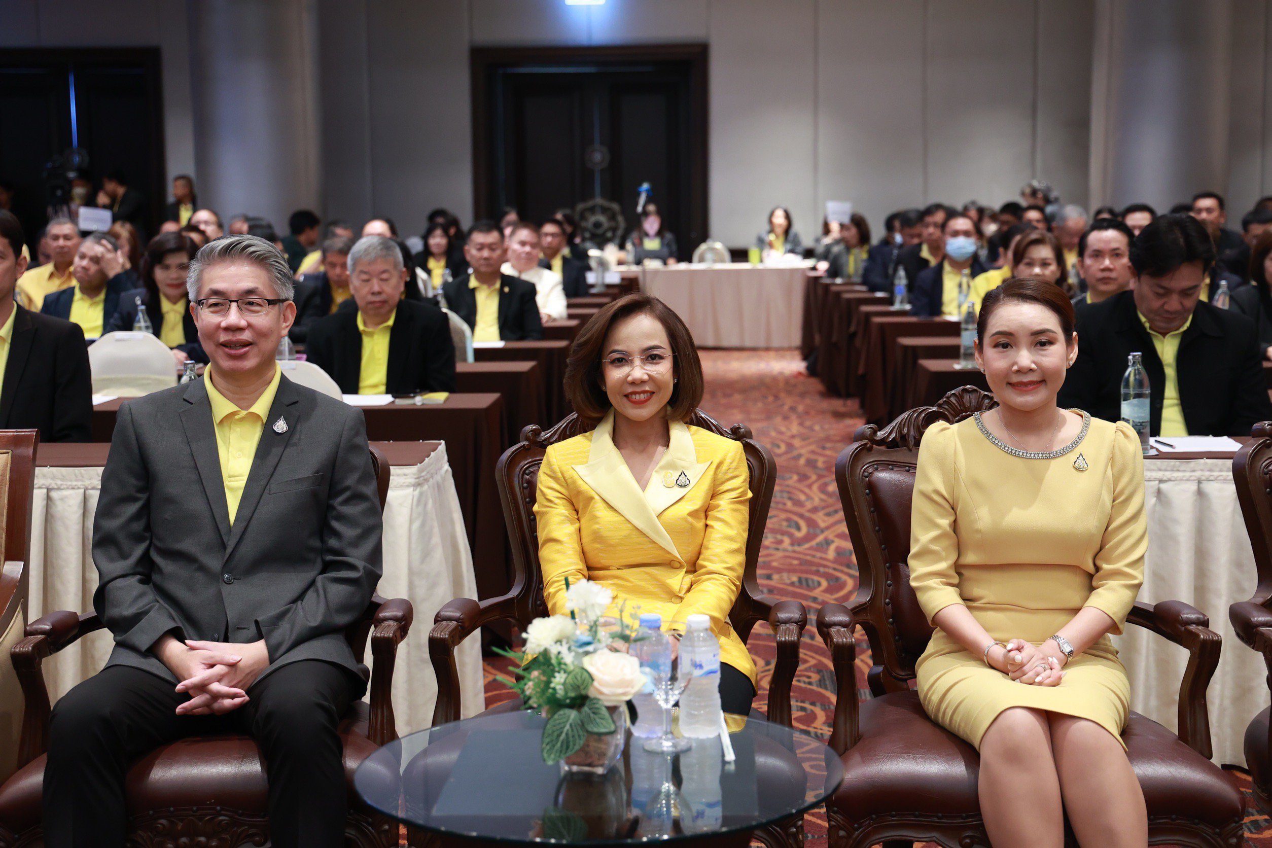 รมว.พิมพ์ภัทรา เร่งเครื่อง ‘ก.อุตสาหกรรม’ มอบนโยบาย ‘รื้อ ลด ปลด สร้าง’ หนุนอุตฯ กระตุ้นเศรษฐกิจไทยตอบโจทย์ตลาดโลก คำนึงถึงประโยชน์และผลกระทบประชาชนเป็นสำคัญ  