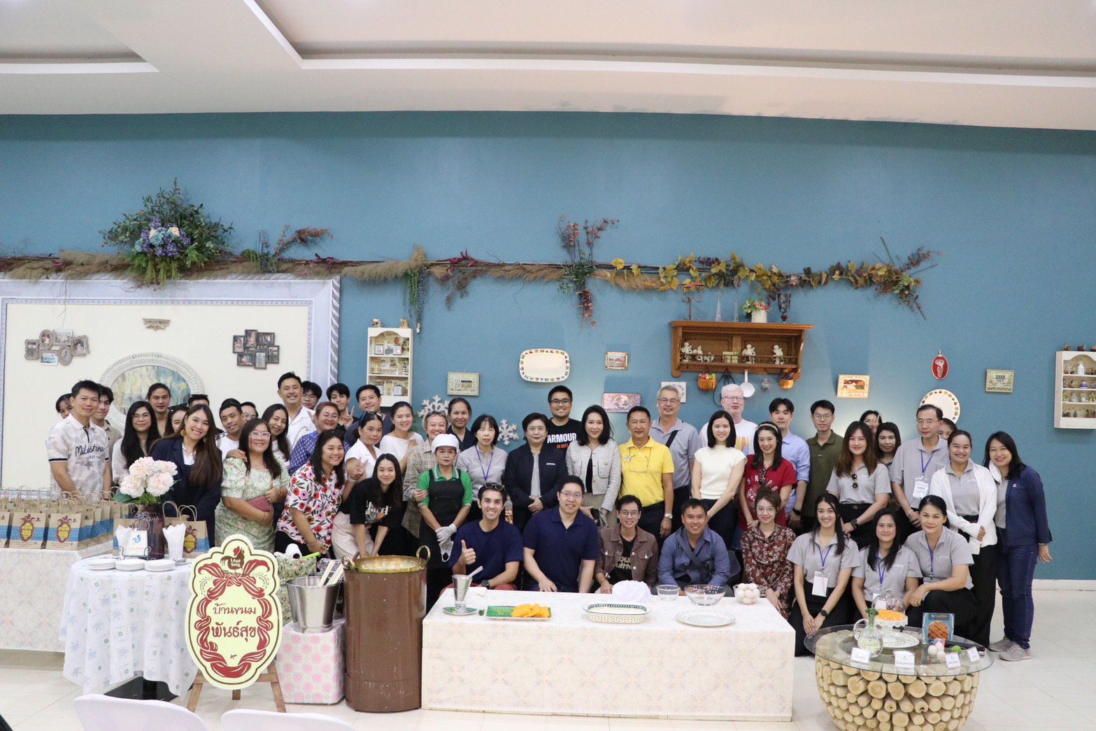 "รสอ.ดวงดาว" เยี่ยมชมพันธ์สุข ฟู้ดแอนด์ฟาร์ม