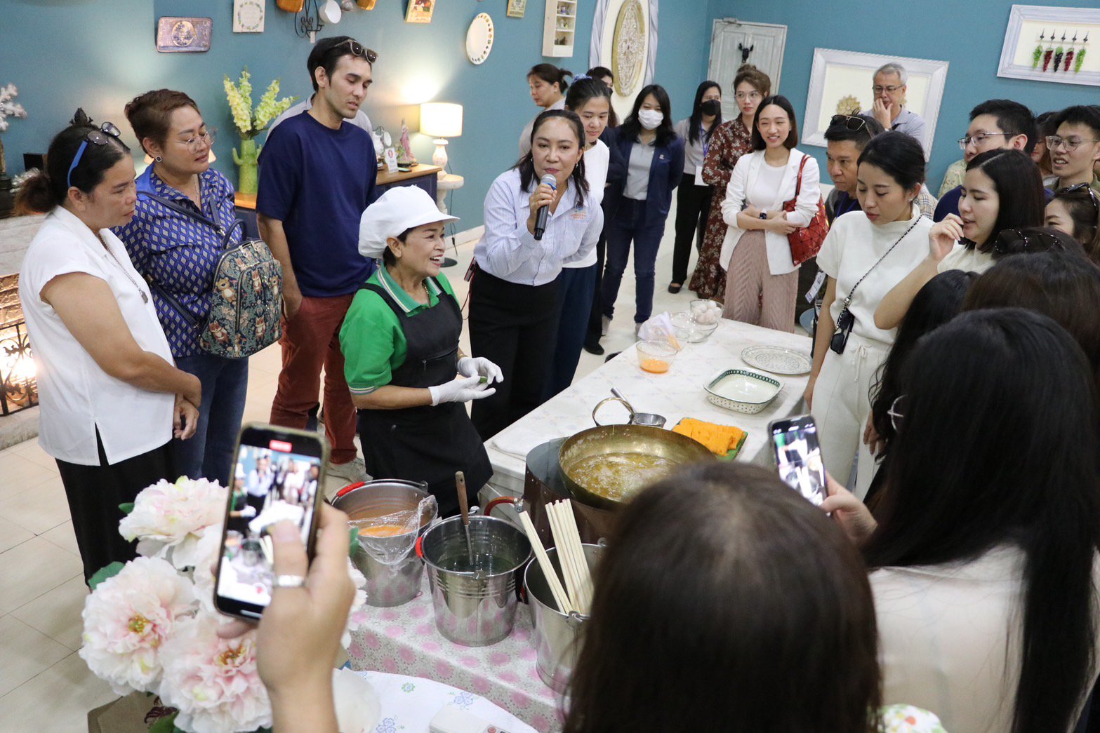 "รสอ.ดวงดาว" เยี่ยมชมพันธ์สุข ฟู้ดแอนด์ฟาร์ม