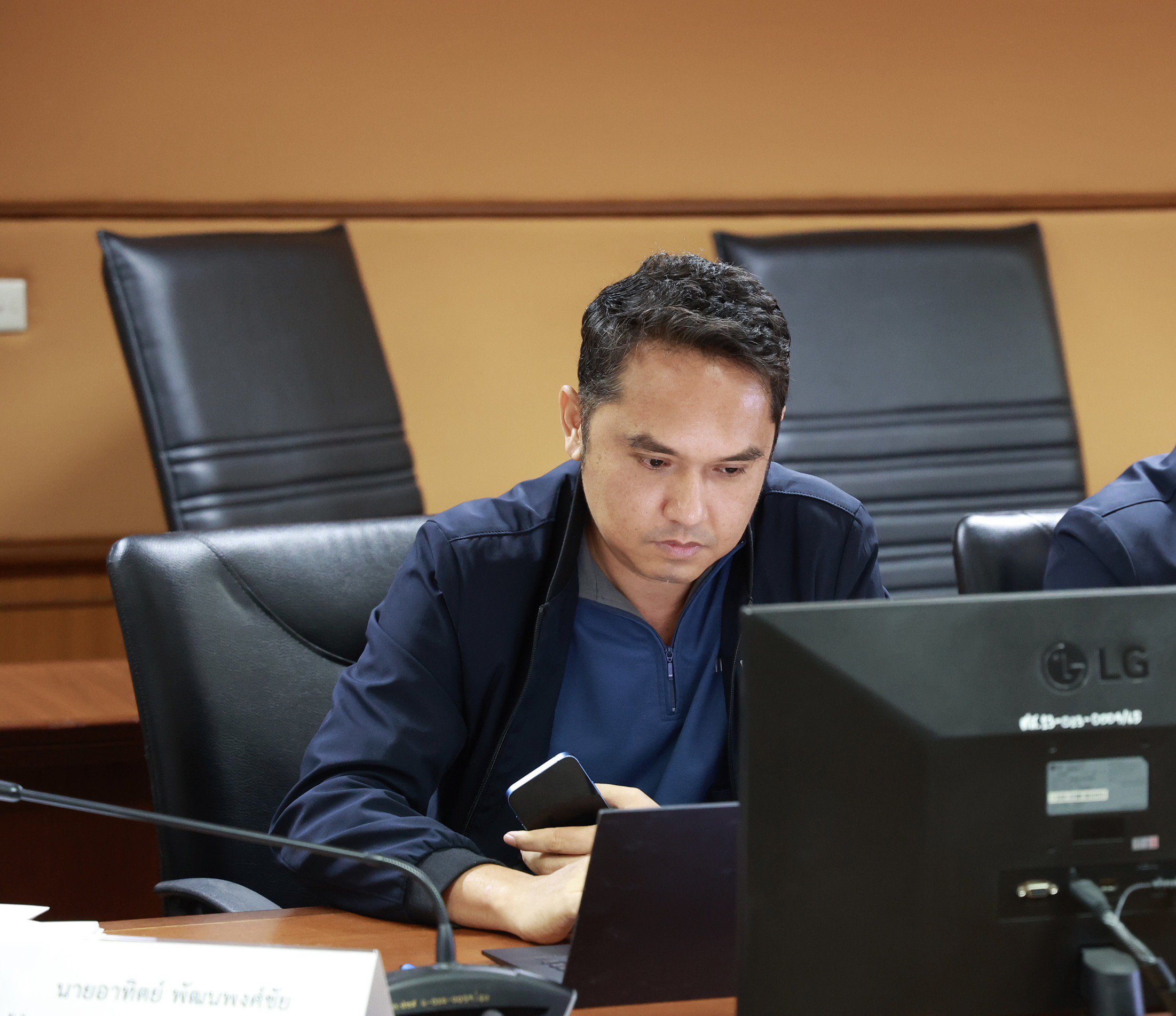 “อธิบดีภาสกร” นั่งหัวโต๊ะ หารือแนวทางขับเคลื่อนการดำเนินงานดีพร้อม