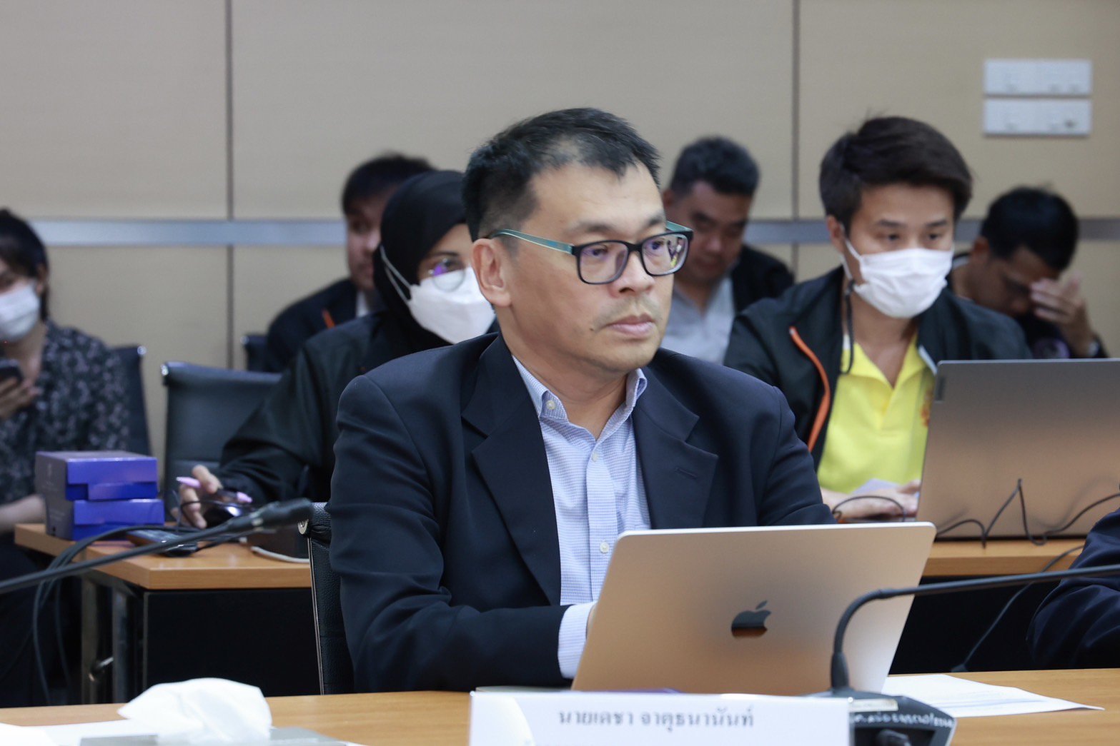 “รมว.พิมพ์ภัทรา” นั่งหัวโต๊ะ ประชุมผู้บริหารระดับสูง อก. กำชับ เร่งสื่อสารทำความเข้าใจกับประชาชนในการขนย้ายกากอุตสาหกรรม พร้อมเผย กรมโรงงานอุตสาหกรรม ออกใบอนุญาต รง.4 ได้เสร็จทันเป้าหมาย ตามข้อสั่งการนายกรัฐมนตรี