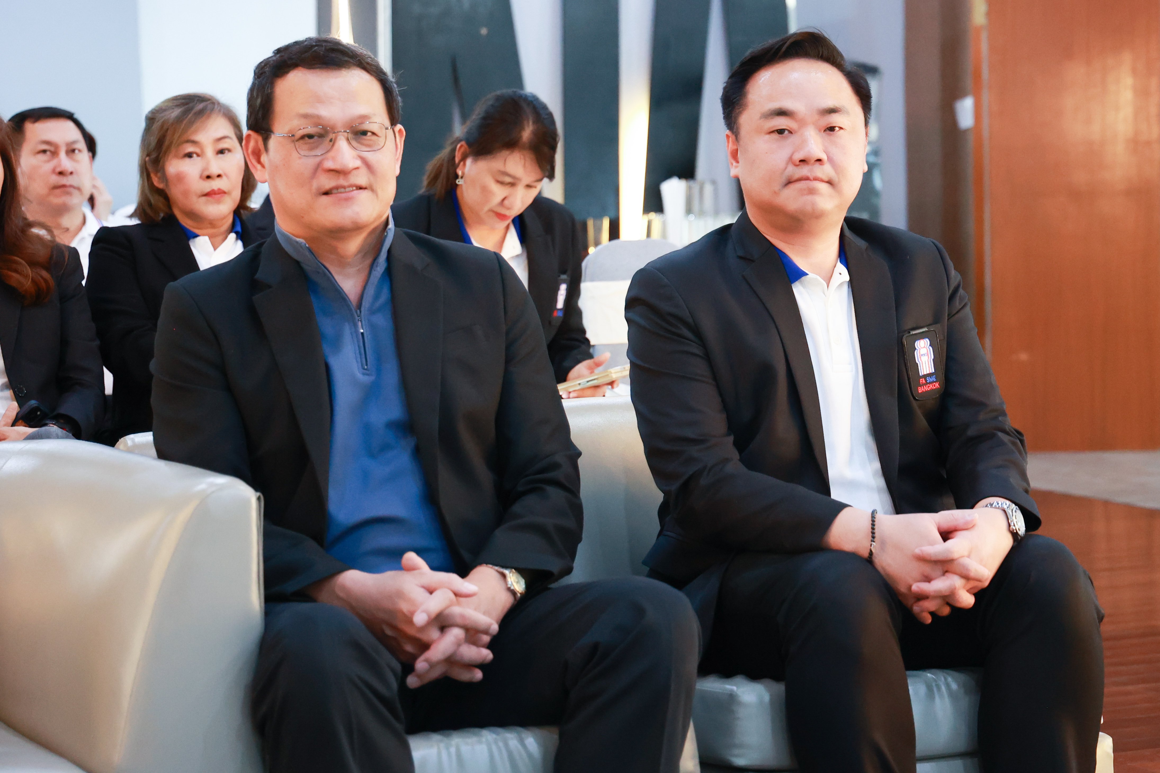 "ดีพร้อม" RESHAPE THE INDUSTRY สานต่อการพัฒนา คพอ.ดีพร้อม น้องใหม่ 412 กรุงเทพฯ