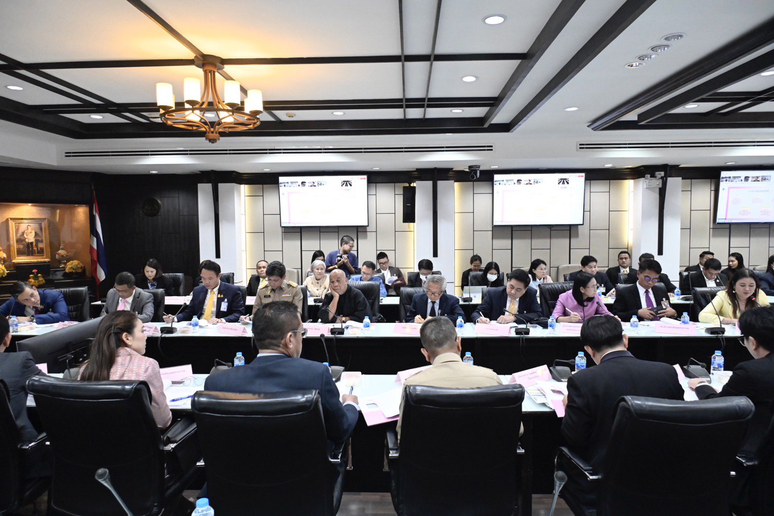 เลขานุการรัฐมนตรีฯ ไพลิน ประชุมคณะกรรมการอำนวยการ หนึ่งตำบล หนึ่งผลิตภัณฑ์ แห่งชาติ (กอ.นตผ.) ครั้งที่ 1/2567