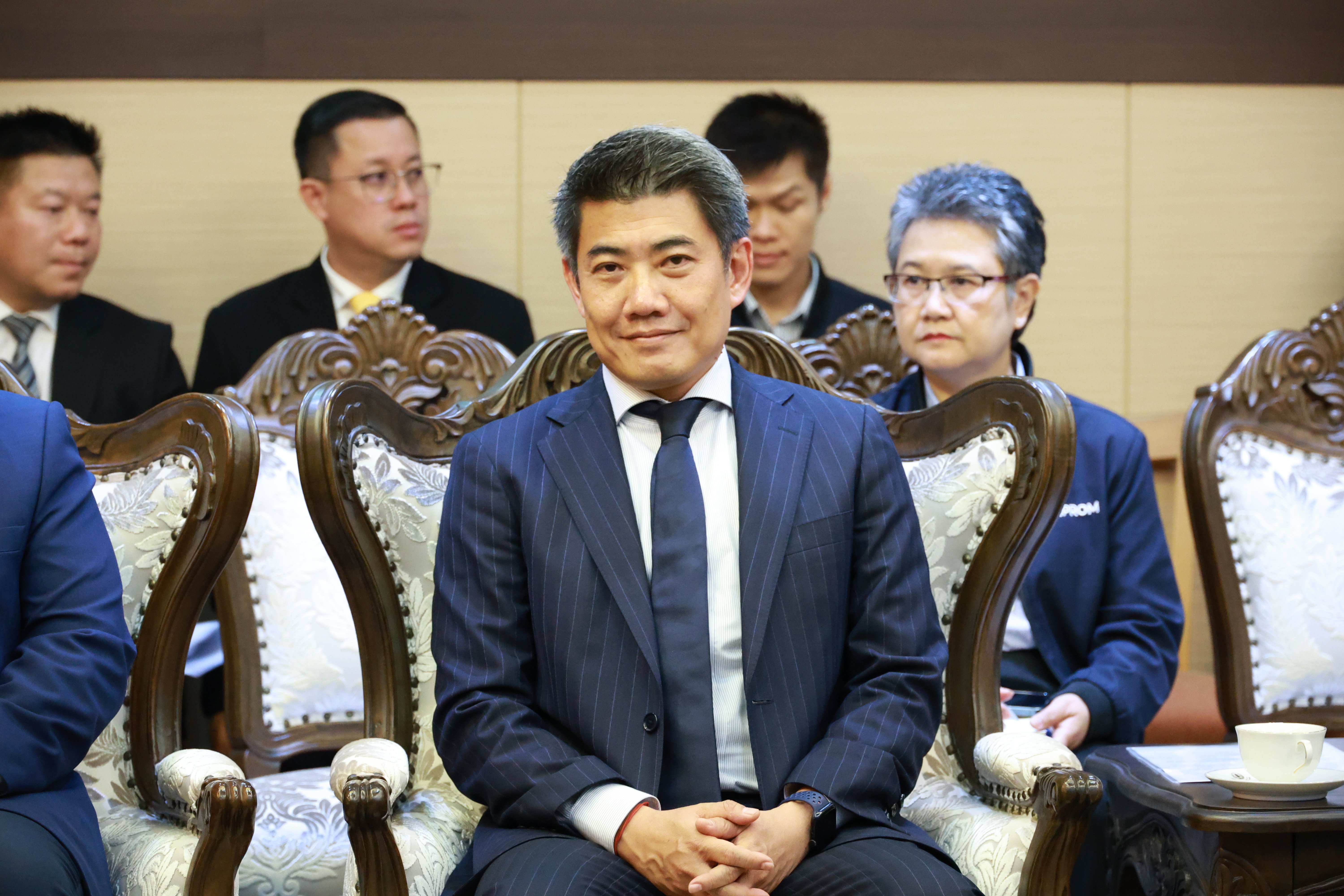 รมว.พิมพ์ภัทรา หารือ เอกอัครราชทูตฯ ญี่ปุ่นประจำประเทศไทย ย้ำความสัมพันธ์และความร่วมมือด้านเศรษฐกิจอุตสาหกรรมไทย – ญี่ปุ่น