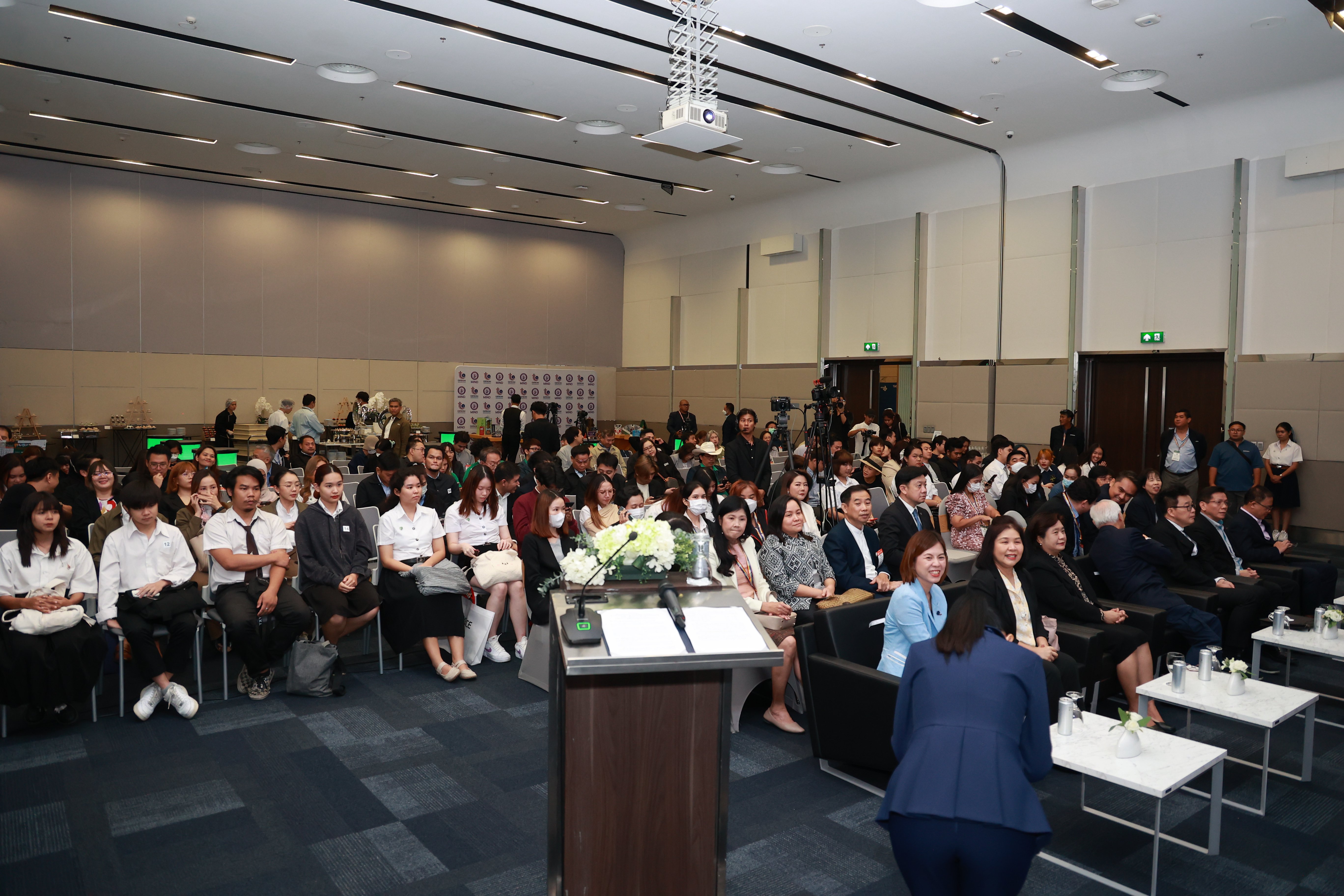 ดีพร้อม ชู 54 สุดยอดบรรจุภัณฑ์ “วิถีไทย (Being Thai)” สู่ซอฟต์พาวเวอร์ สร้างอัตลักษณ์ไทยผ่านบรรจุภัณฑ์ ในงาน “ThaiStar Packaging Awards 2024 