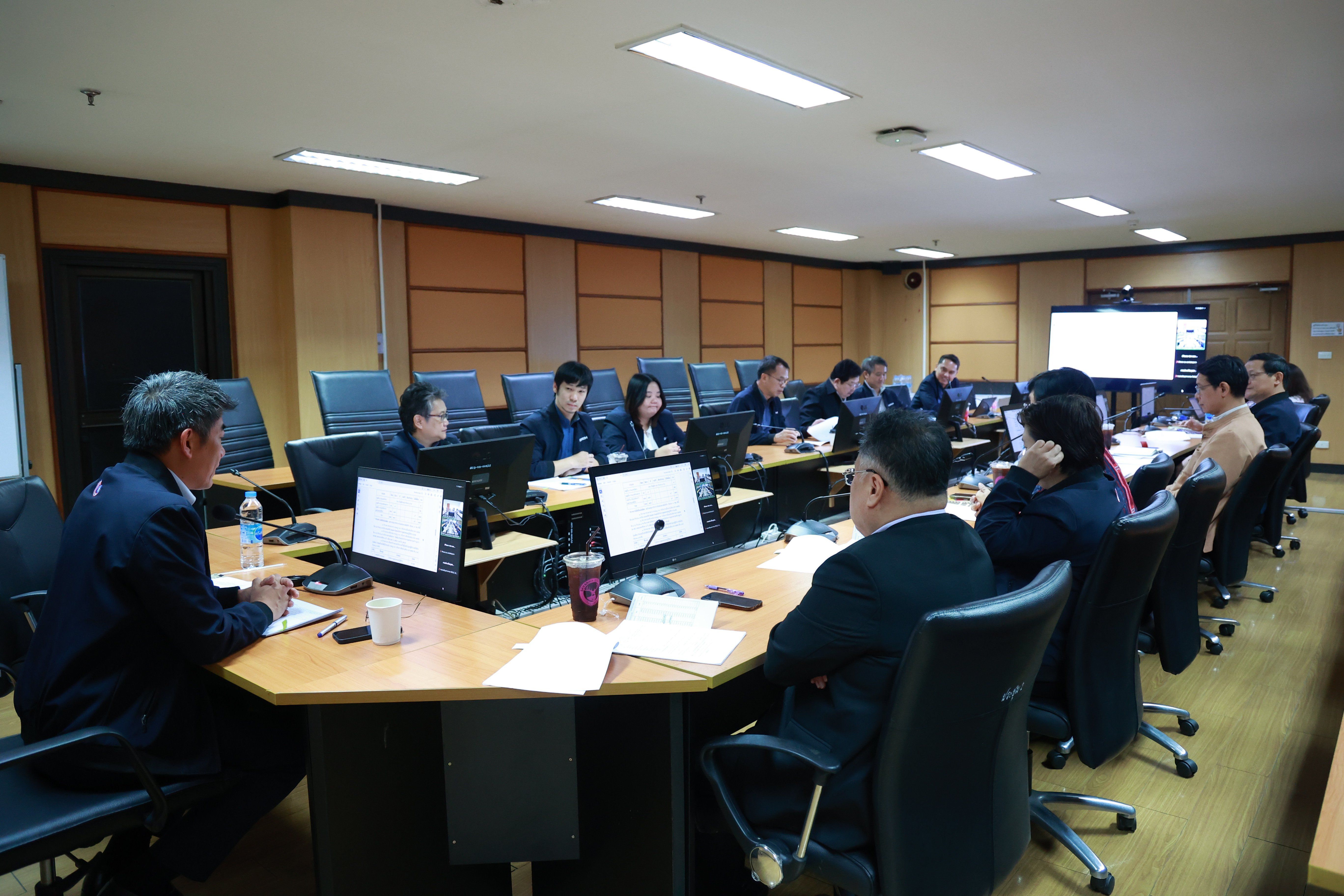 “อสอ.ภาสกร” ประชุมคณะกรรมการจัดทำระบบและกลั่นกรองการประเมินผลปฏิบัติราชการ กสอ. ครั้งที่ 2