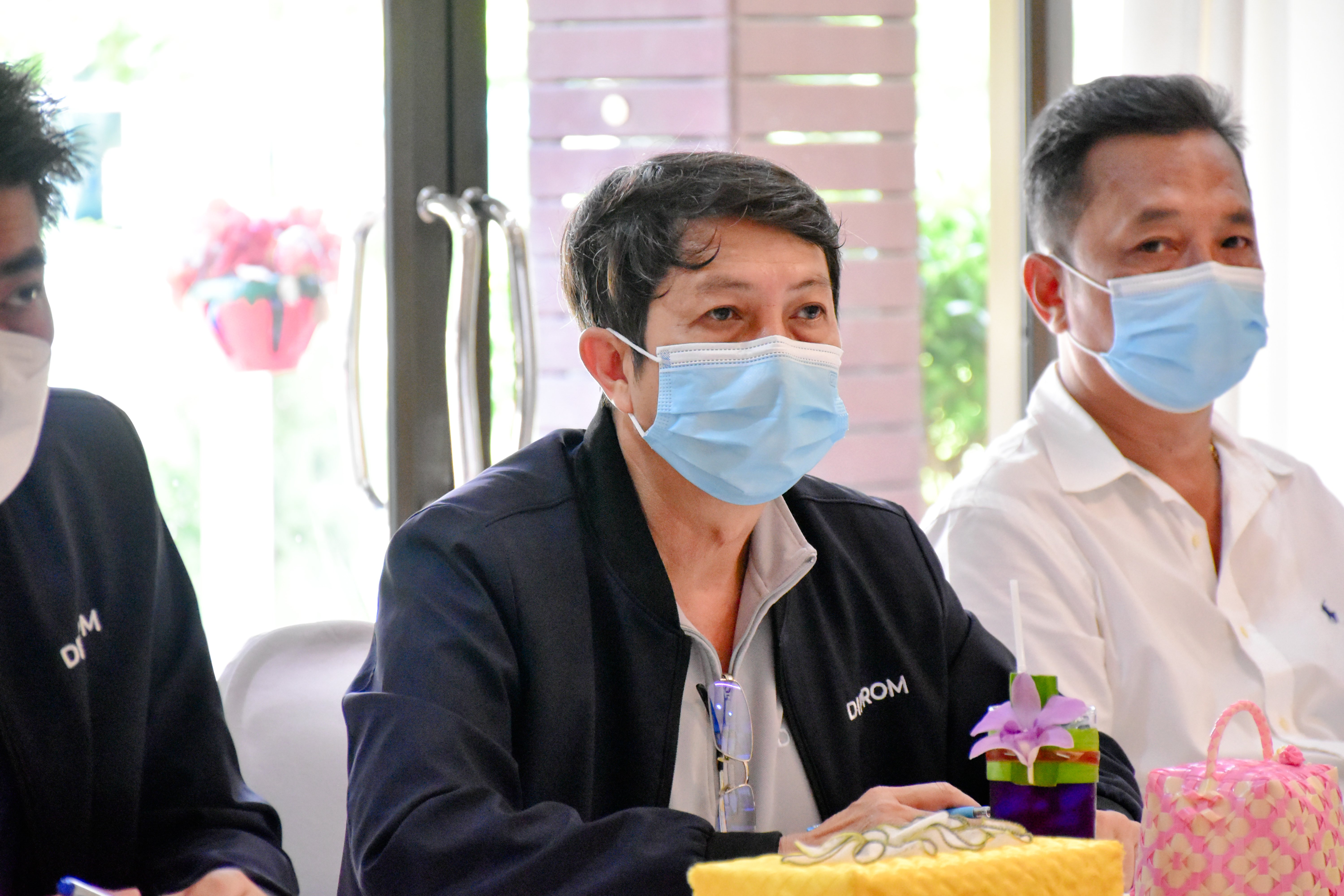 รมว.พิมพ์ภัทรา ดันเรือนจำกลางนครศรีธรรมราชเป็นโมเดลต้นแบบ "นิคมราชทัณฑ์" อนุรักษ์ทักษะงานศิลป์เลอค่า สร้างอาชีพเส้นทางใหม่ คืนคนดีสู่สังคม