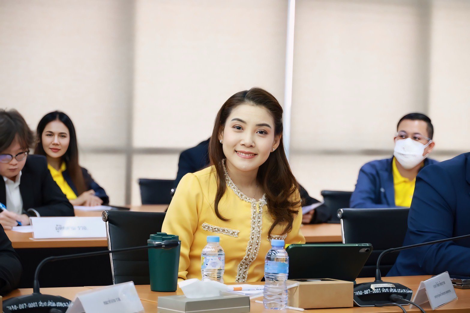 “รมว.พิมพ์ภัทรา” นั่งหัวโต๊ะ ประชุมผู้บริหาร อก. เผย “นายกฯ” กำชับ เร่งใช้มาตรการกระตุ้นการลงทุนเพิ่ม GDP ประเทศ ย้ำดูแลเสริมแกร่งเอสเอ็มอีให้เข้าถึงแหล่งเงินทุน จัดการน้ำในพื้นที่ EEC รวมทั้งควบคุมกระบวนการโรงงานแก้ปัญหาราคาปาล์มตกต่ำ   