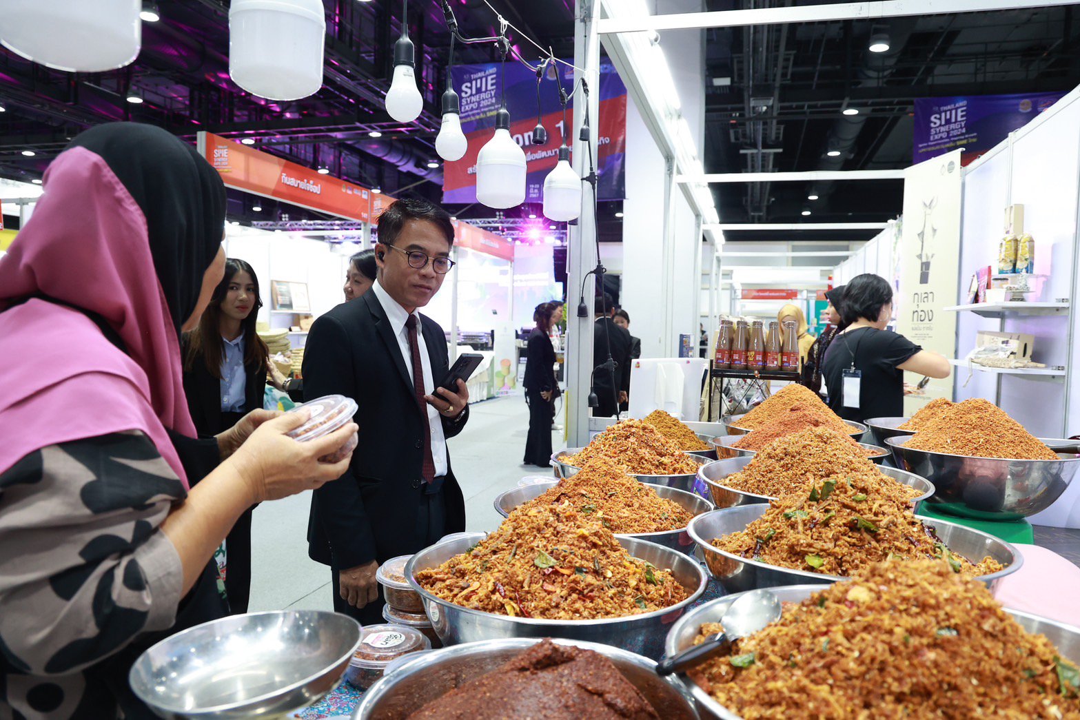 ดีพร้อม” ร่วมงานมหกรรมรวมพลัง SME ไทย จุดประกายการพัฒนา SMEs ทุกมิติ