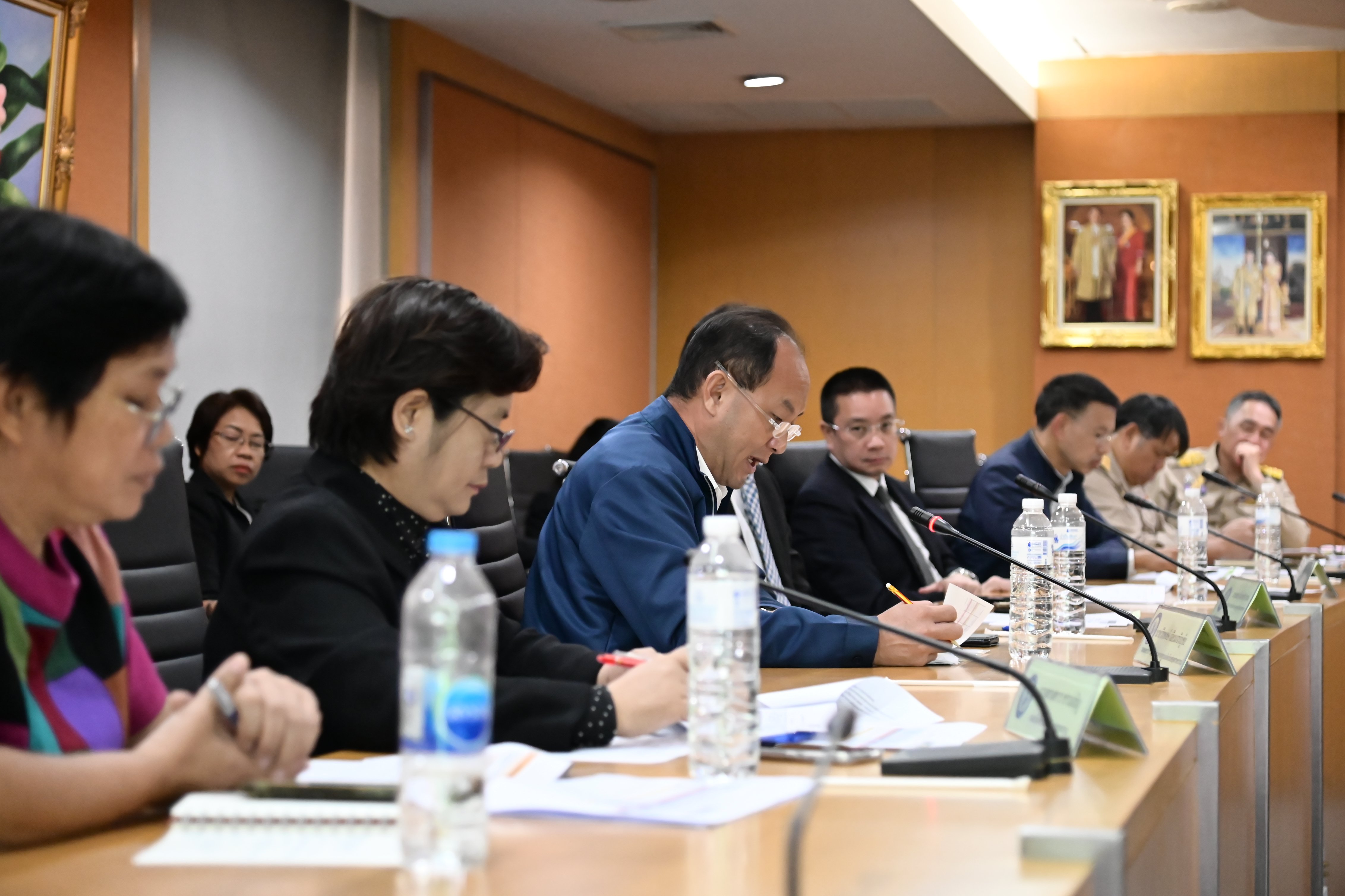 ปลัดฯ ณัฐพล นั่งหัวโต๊ะ ติดตามเร่งรัดการใช้จ่ายงบประมาณรายจ่ายประจำปี 67 ของ อก. ให้เป็นไปตามเป้าหมาย และใช้จ่ายอย่างคุ้มค่าและเกิดประโยชน์สูงสุด