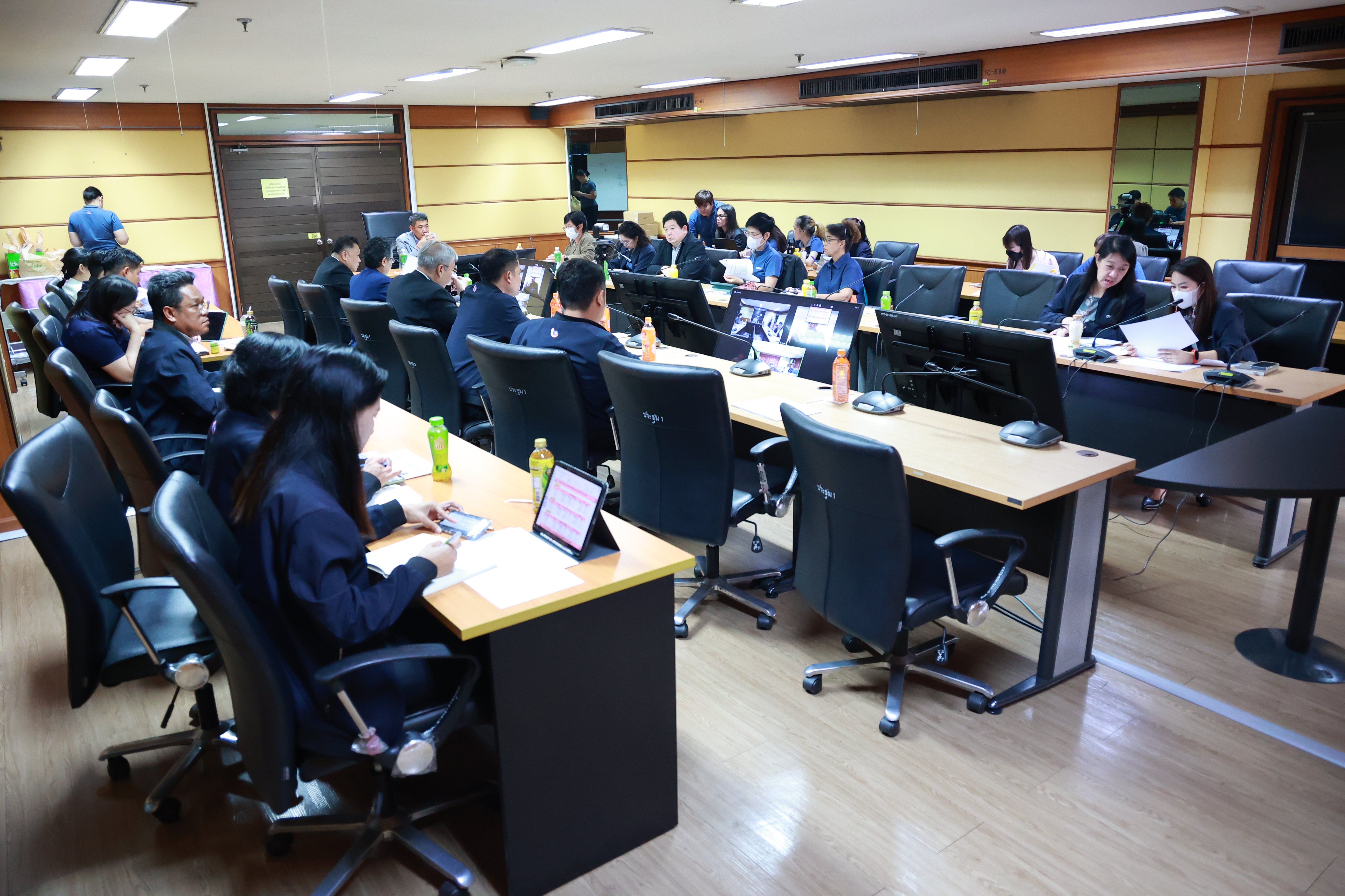 "ดีพร้อม" ประชุมเร่งรัดติดตามการใช้จ่ายงบฯ และผลดำเนินงาน ปี 2567