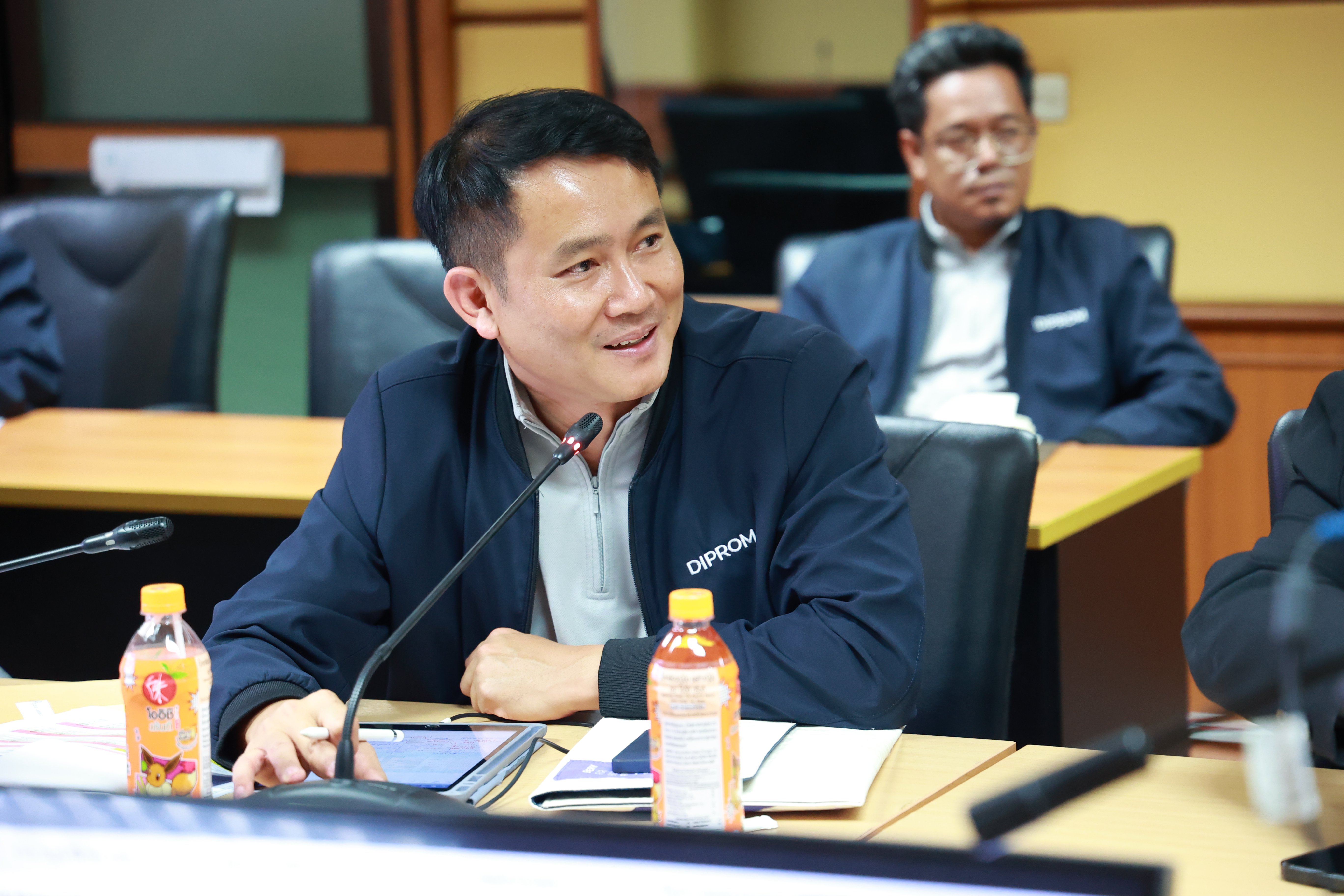 "ดีพร้อม" ประชุมเร่งรัดติดตามการใช้จ่ายงบฯ และผลดำเนินงาน ปี 2567