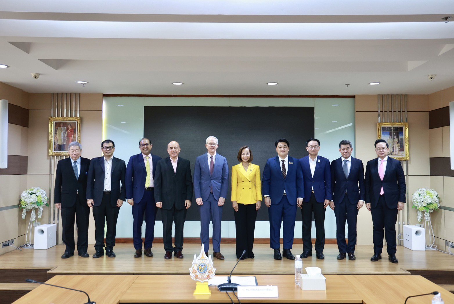 ธนาคาร ADB เข้าพบ “พิมพ์ภัทรา” หารือความร่วมมือสนับสนุนเอสเอ็มอี ปรับตัวรับกติกาใหม่โลก พร้อมสนับสนุนเพื่อพัฒนาธุรกิจขนาดกลางและขนาดย่อม (SME) ให้เป็นมิตรกับสิ่งแวดล้อมในประเทศไทย