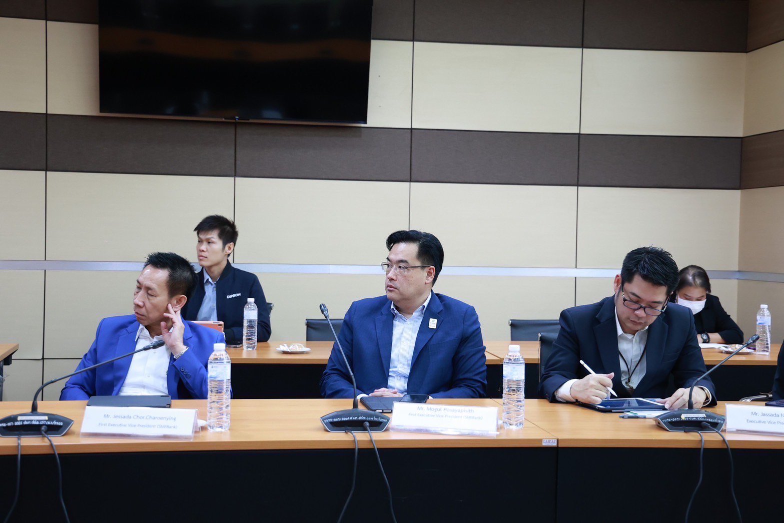 ธนาคาร ADB เข้าพบ “พิมพ์ภัทรา” หารือความร่วมมือสนับสนุนเอสเอ็มอี ปรับตัวรับกติกาใหม่โลก พร้อมสนับสนุนเพื่อพัฒนาธุรกิจขนาดกลางและขนาดย่อม (SME) ให้เป็นมิตรกับสิ่งแวดล้อมในประเทศไทย