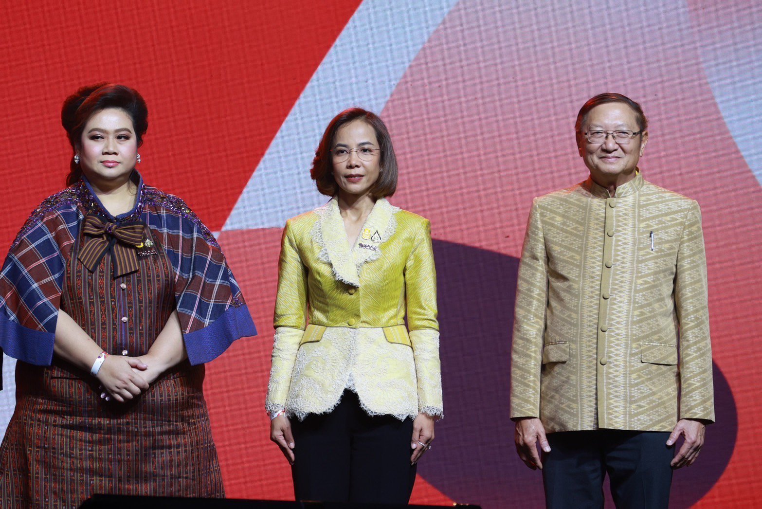 “พิมพ์ภัทรา” ร่วมงาน “THACCA SPLASH : Soft Power Forum 2024” ซูปเปอร์อีเวนท์แห่งปี ดันอาหารฮาลาล อุตสาหกรรมอาหารแห่งอนาคต ปลุกพลังซอฟท์พาวเวอร์ ให้ดังไกลทั่วโลก