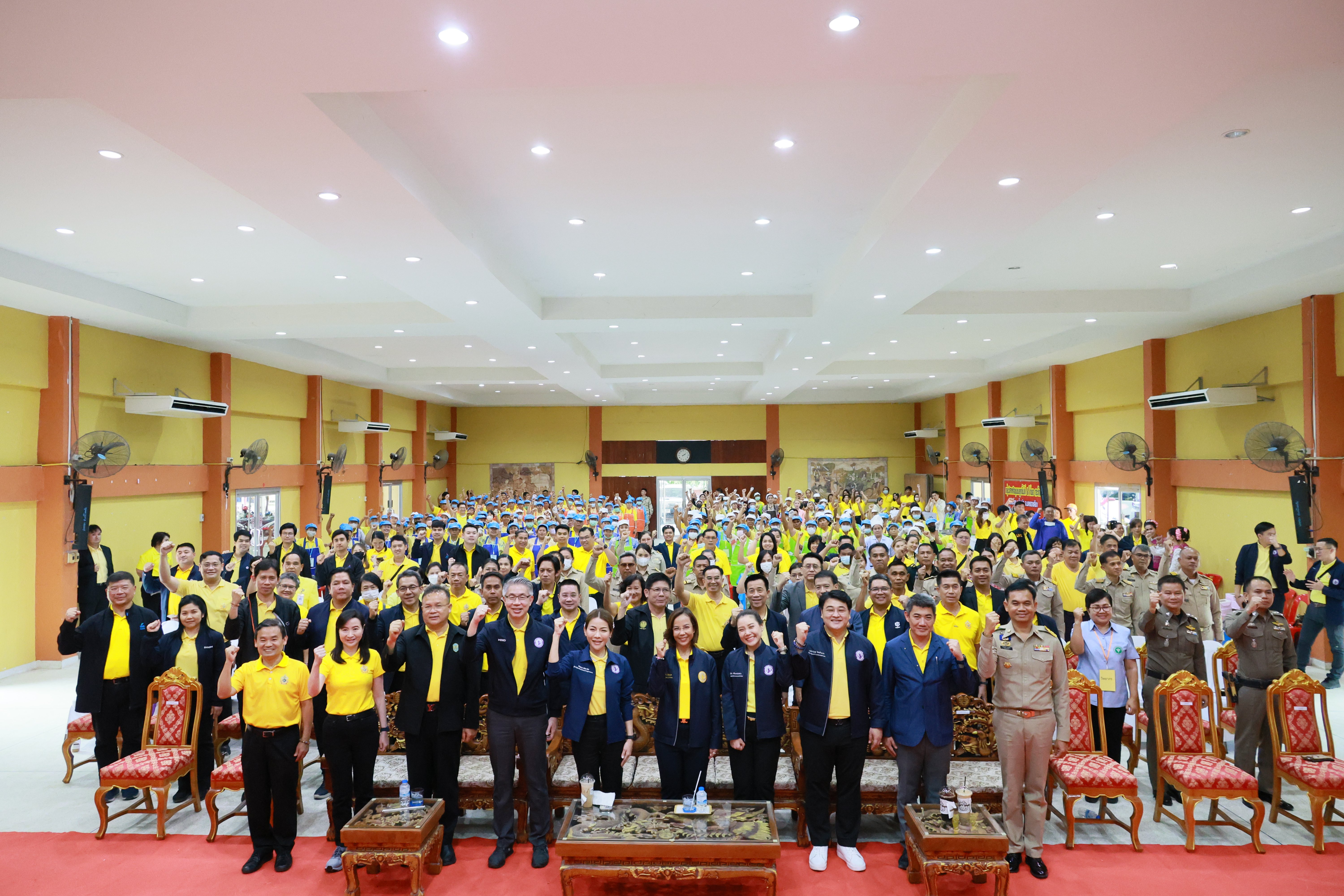 รัฐมนตรีฯ พิมพ์ภัทรา ตรวจเยี่ยมฝึกอาชีพชุมชน “ดีพร้อม” จ.นครราชสีมา มุ่งพัฒนาการกระจายโอกาส เข้าถึงบริการของภาครัฐ ต่อยอดองค์ความรู้ และสร้างงาน สร้างอาชีพ สู่ชุมชนให้สามารถพึ่งพาตนเองได้