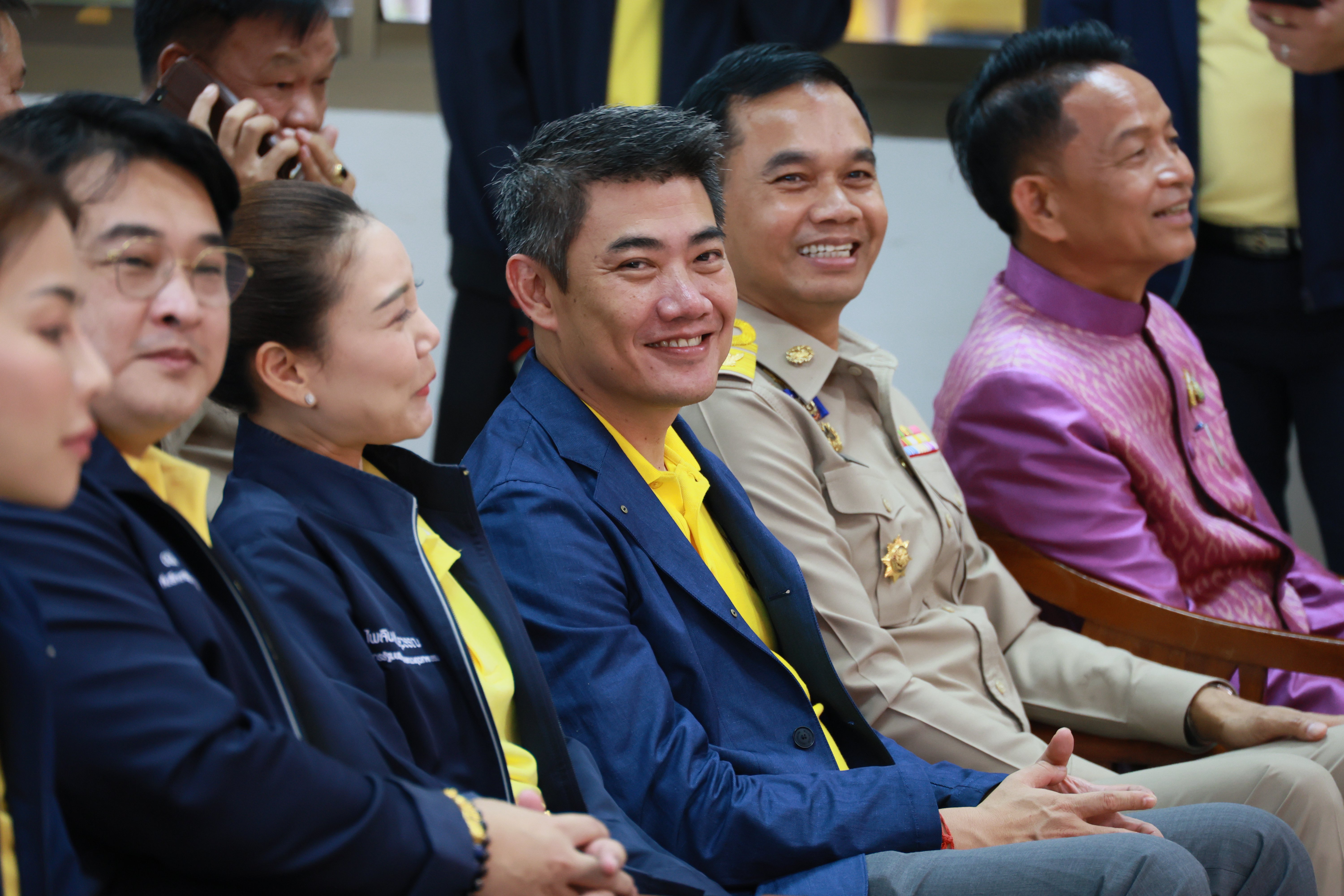 รัฐมนตรีฯ พิมพ์ภัทรา ตรวจเยี่ยมฝึกอาชีพชุมชน “ดีพร้อม” จ.นครราชสีมา มุ่งพัฒนาการกระจายโอกาส เข้าถึงบริการของภาครัฐ ต่อยอดองค์ความรู้ และสร้างงาน สร้างอาชีพ สู่ชุมชนให้สามารถพึ่งพาตนเองได้
