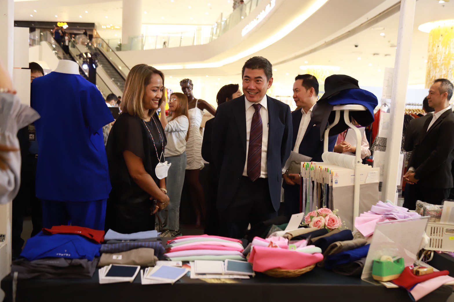 "ดีพร้อม" ผลักดันมาตรฐานผลิตภัณฑ์สิ่งทอไทย Thailand Textiles Tag เพิ่มคุณภาพสินค้า พร้อมหนุนซอฟต์พาวเวอร์แฟชั่นไทย ก้าวไกลสู่ระดับโลก