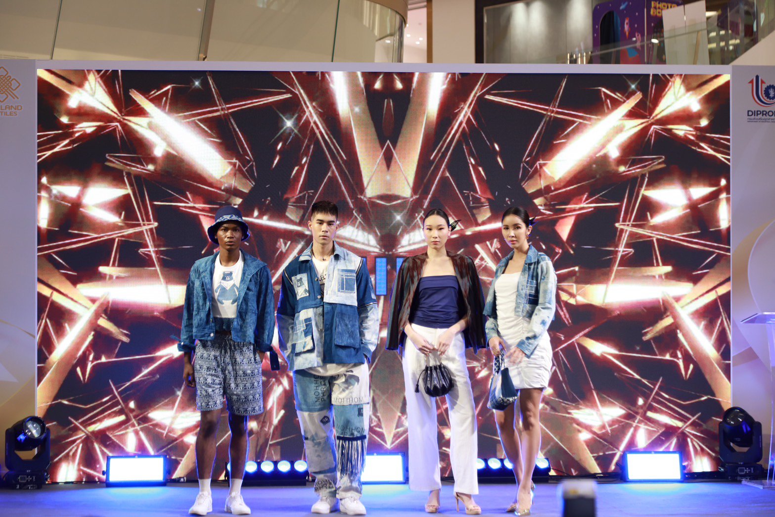 "ดีพร้อม" ผลักดันมาตรฐานผลิตภัณฑ์สิ่งทอไทย Thailand Textiles Tag เพิ่มคุณภาพสินค้า พร้อมหนุนซอฟต์พาวเวอร์แฟชั่นไทย ก้าวไกลสู่ระดับโลก