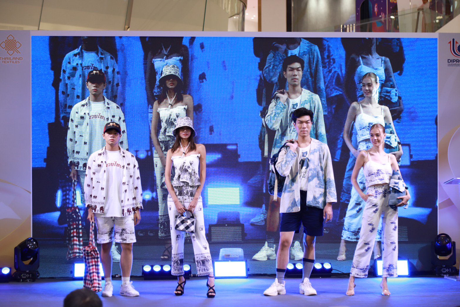 "ดีพร้อม" ผลักดันมาตรฐานผลิตภัณฑ์สิ่งทอไทย Thailand Textiles Tag เพิ่มคุณภาพสินค้า พร้อมหนุนซอฟต์พาวเวอร์แฟชั่นไทย ก้าวไกลสู่ระดับโลก