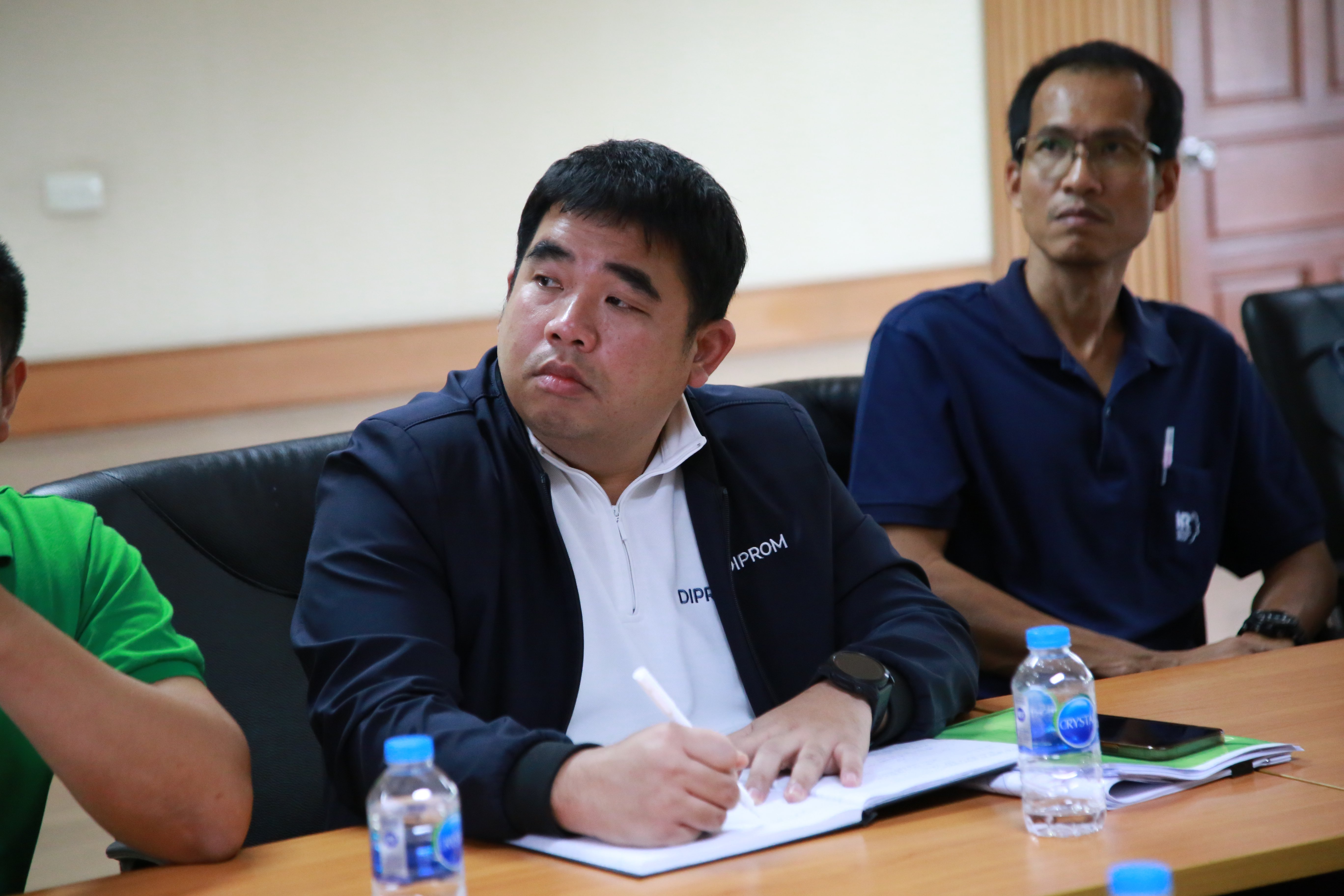 "อธิบดีภาสกร" หารือกับผู้ประกอบการรถ EV ผลักดันผลิตภัณฑ์ในภาคอุตสาหกรรมการเกษตร
