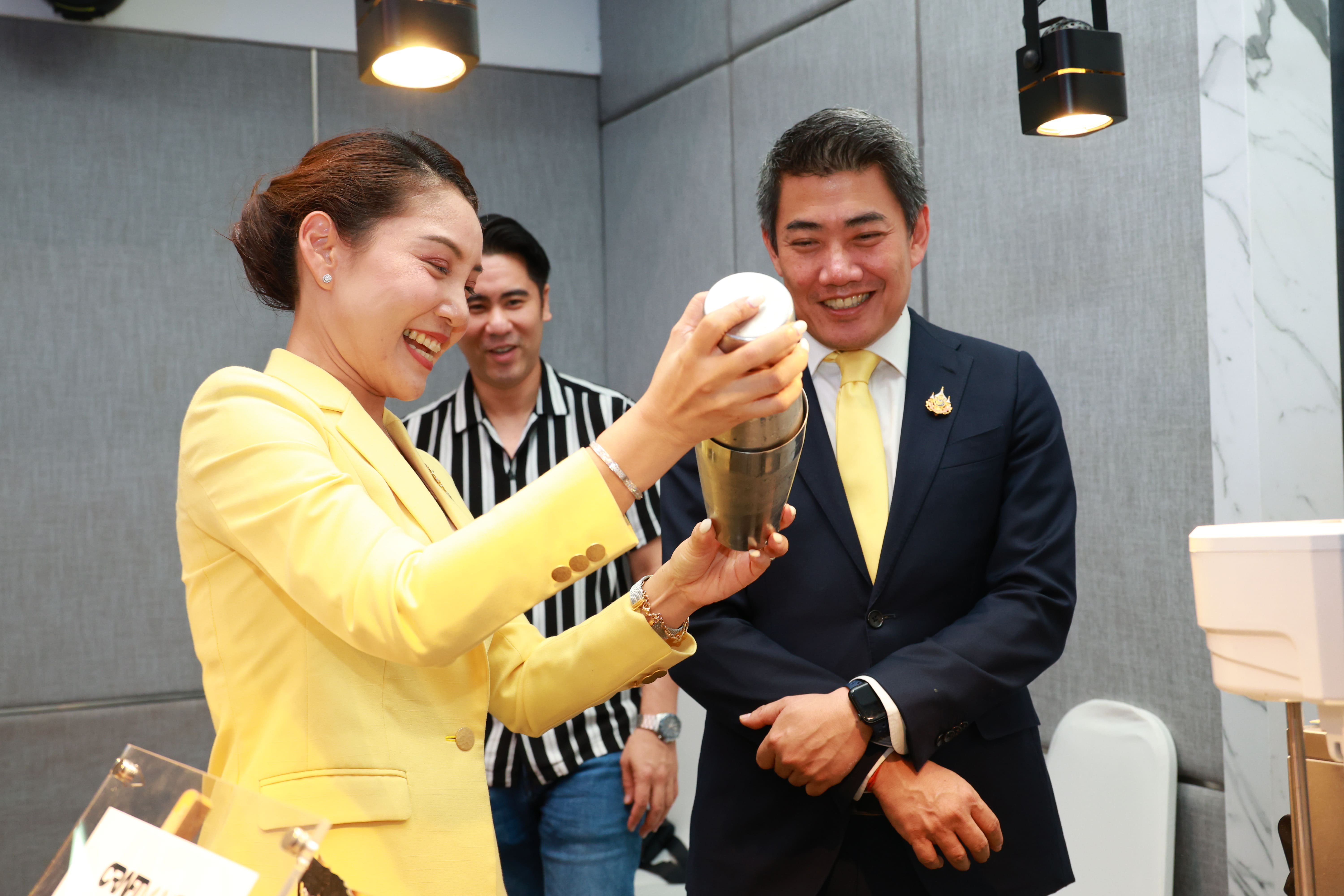 ดีพร้อม จับมือ สภาเกษตรกรแห่งชาติ ติดปีกเกษตรกรด้วยเกษตรอุตสาหกรรม ชูเทคโนโลยีและนวัตกรรม หวังเพิ่มรายได้ชุมชน ดันเศรษฐกิจโตกว่า 8 พันล้านบาท