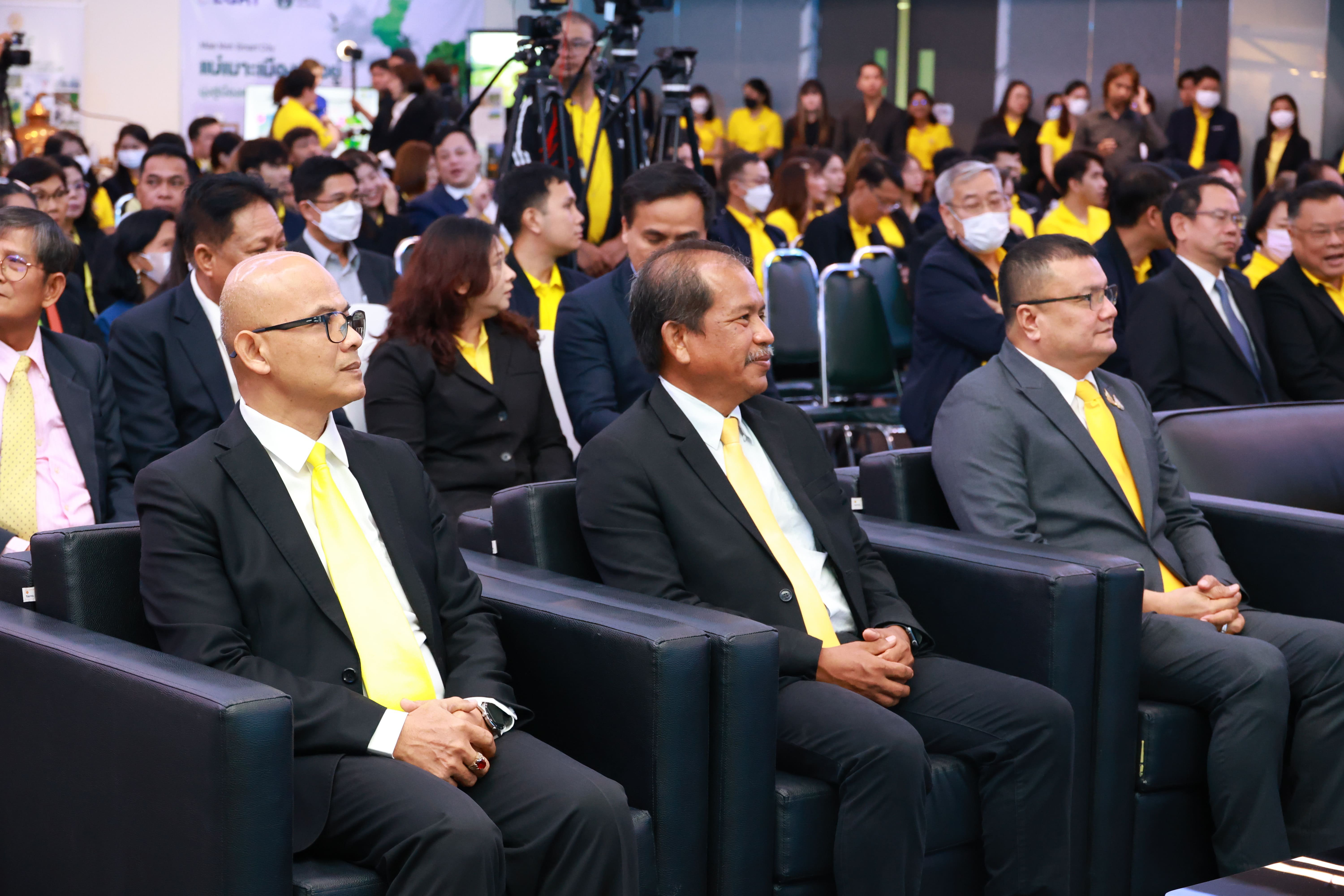 ดีพร้อม จับมือ สภาเกษตรกรแห่งชาติ ติดปีกเกษตรกรด้วยเกษตรอุตสาหกรรม ชูเทคโนโลยีและนวัตกรรม หวังเพิ่มรายได้ชุมชน ดันเศรษฐกิจโตกว่า 8 พันล้านบาท