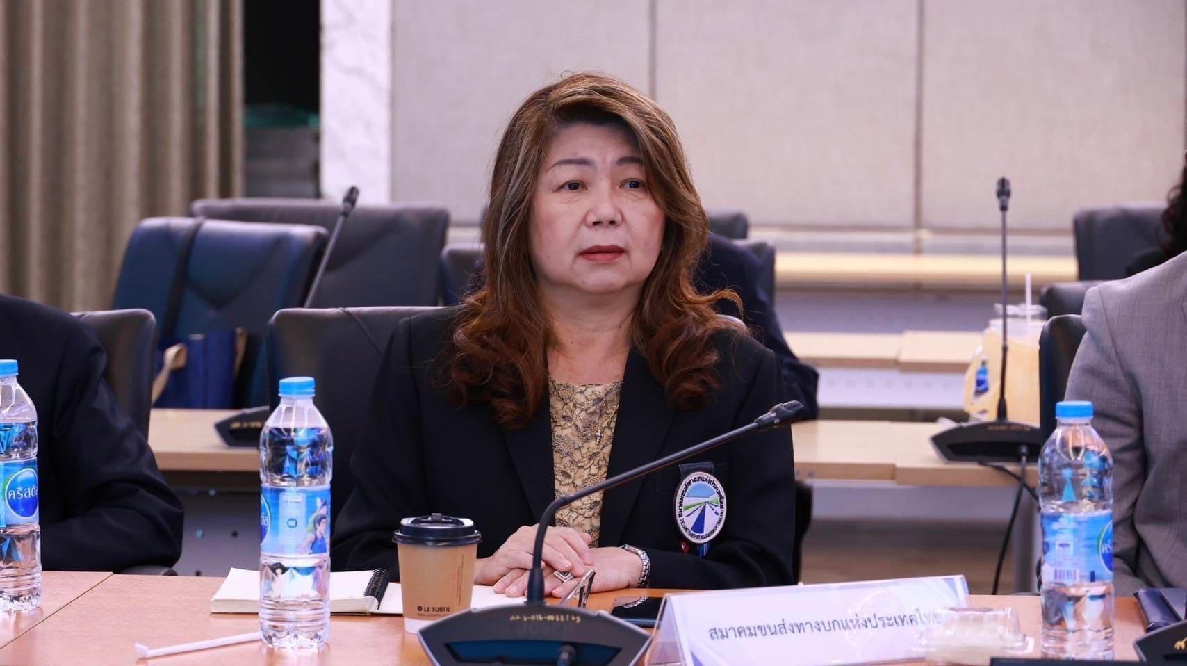"รสอ.วาที" ร่วมประชุมคณะกรรมาธิการการอุตสาหกรรม หารือ “รถโดยสารและรถบรรทุก EV“